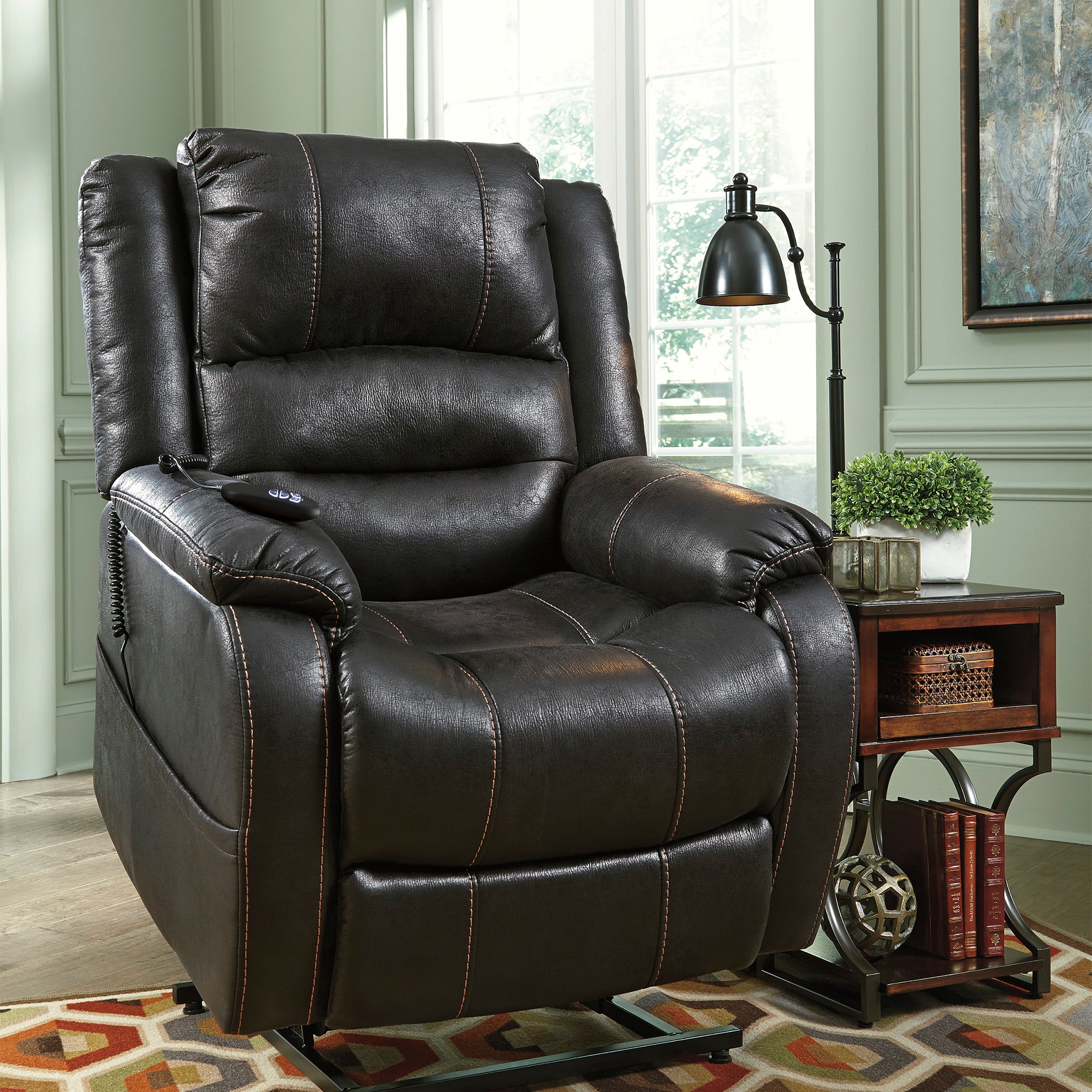 Yandel Power Lift Recliner