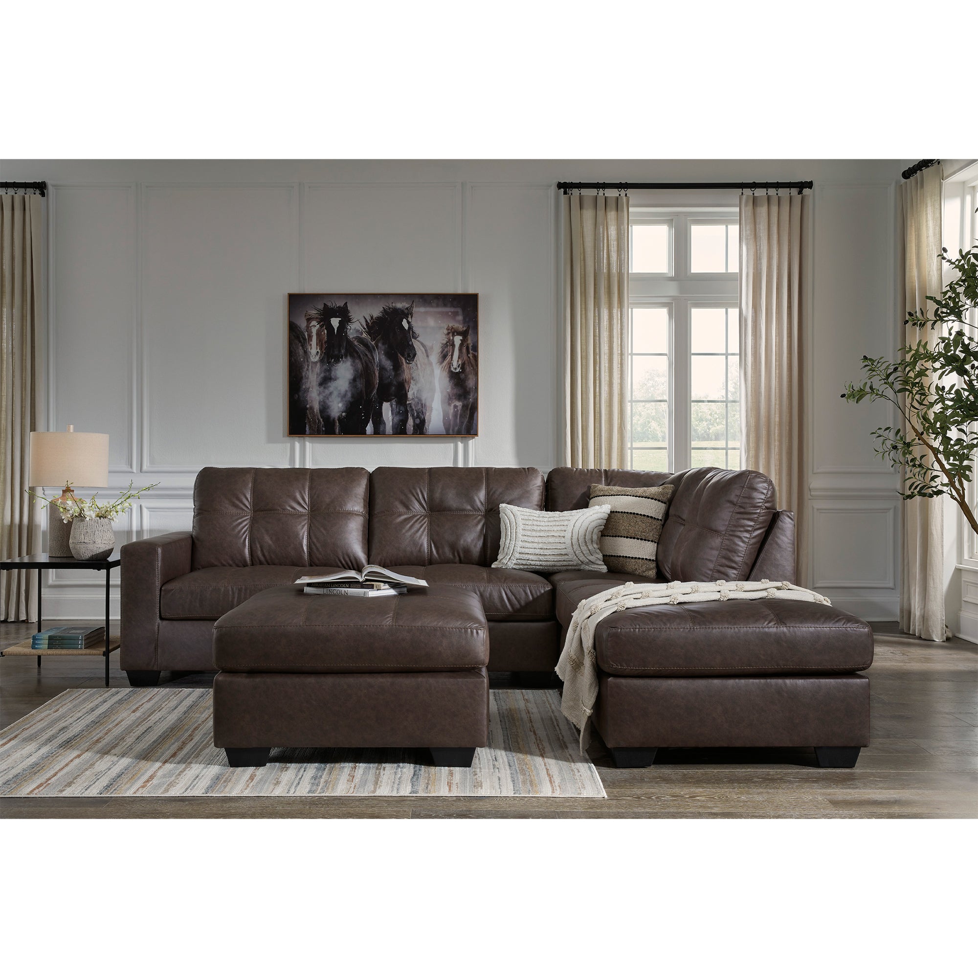 Barlin Mills 2-Piece Sectional with Chaise