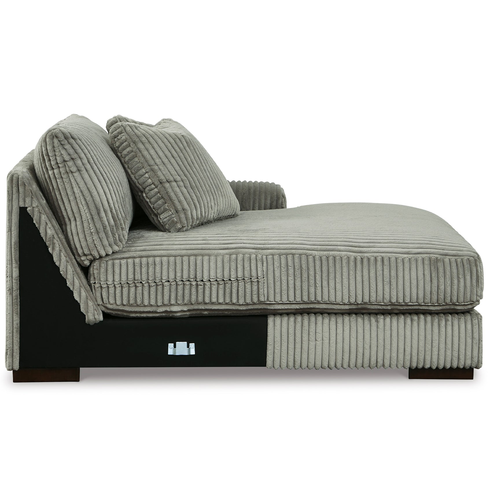 Lindyn 3-Piece Sectional with Chaise