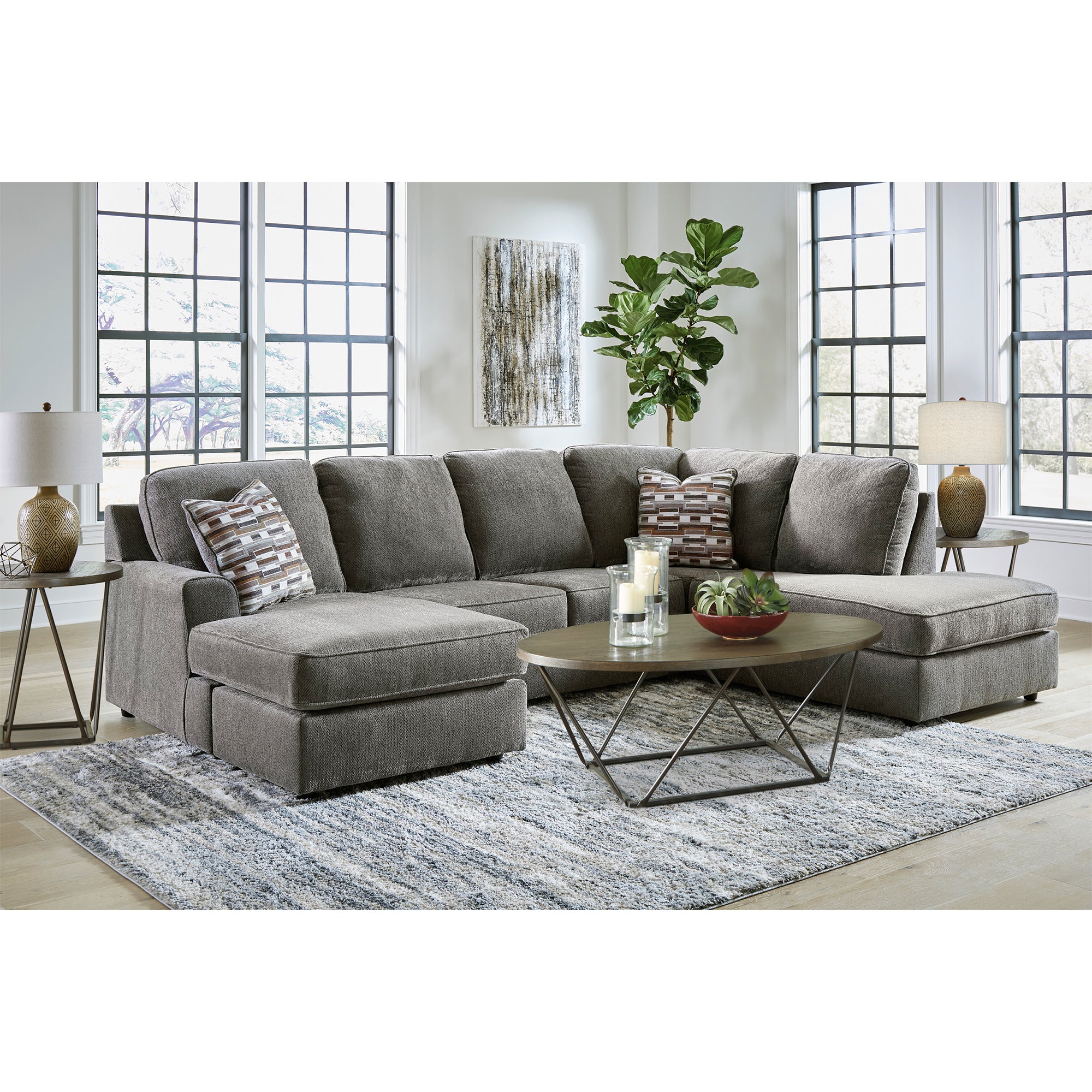 O'Phannon 2-Piece Sectional with Chaise