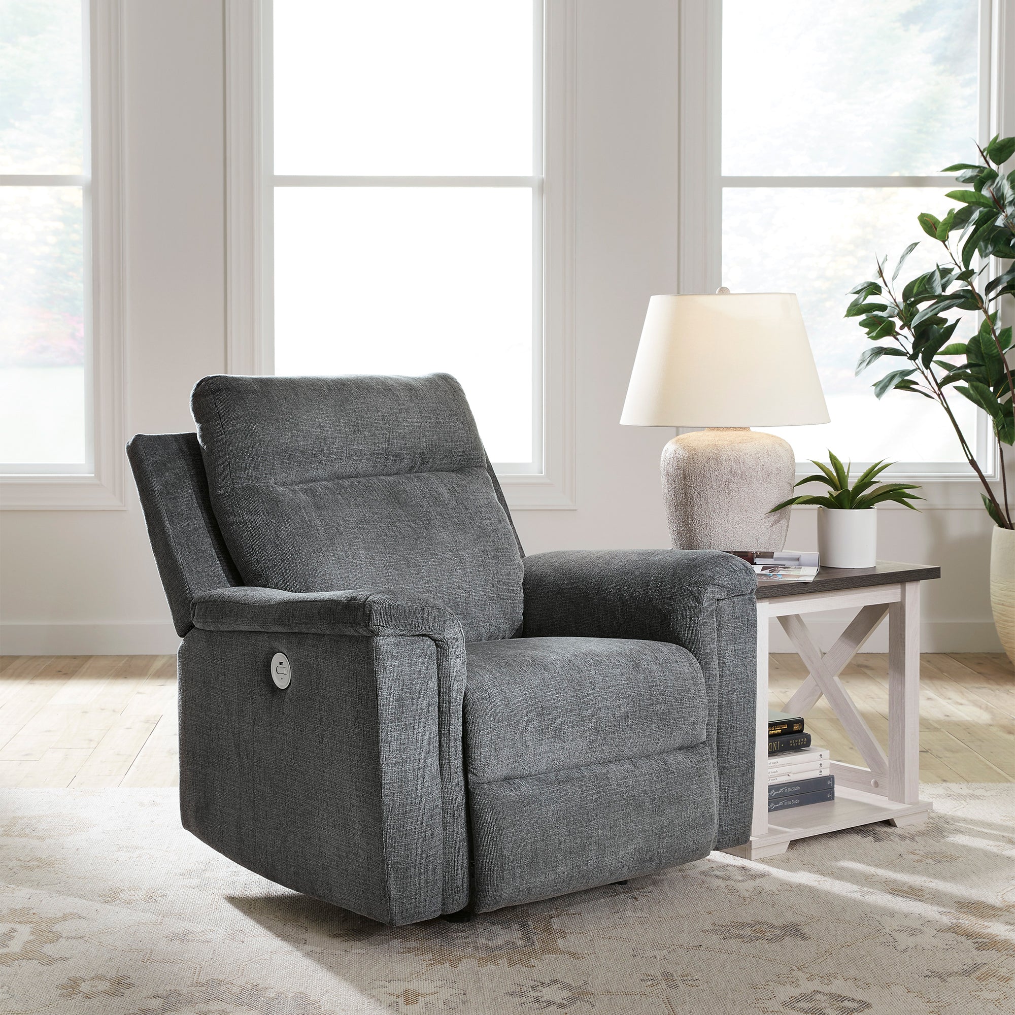 Barnsana Power Rocker Recliner