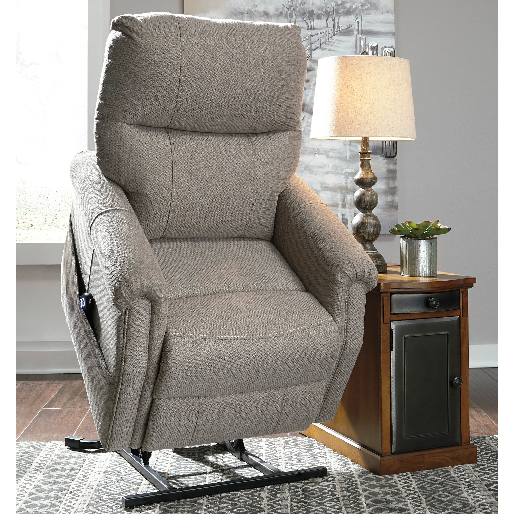 Markridge Power Lift Recliner