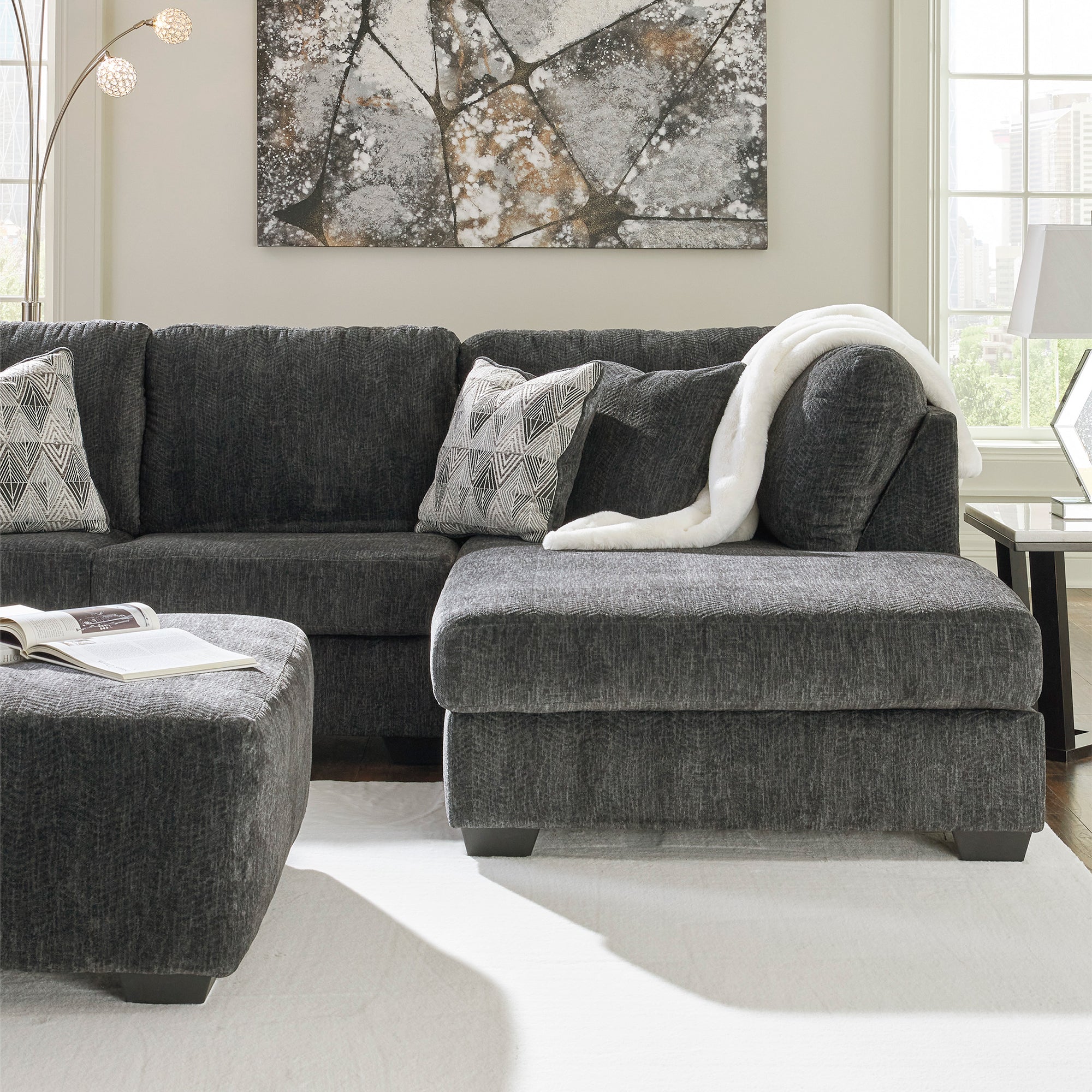 Biddeford 2-Piece Sectional with Chaise