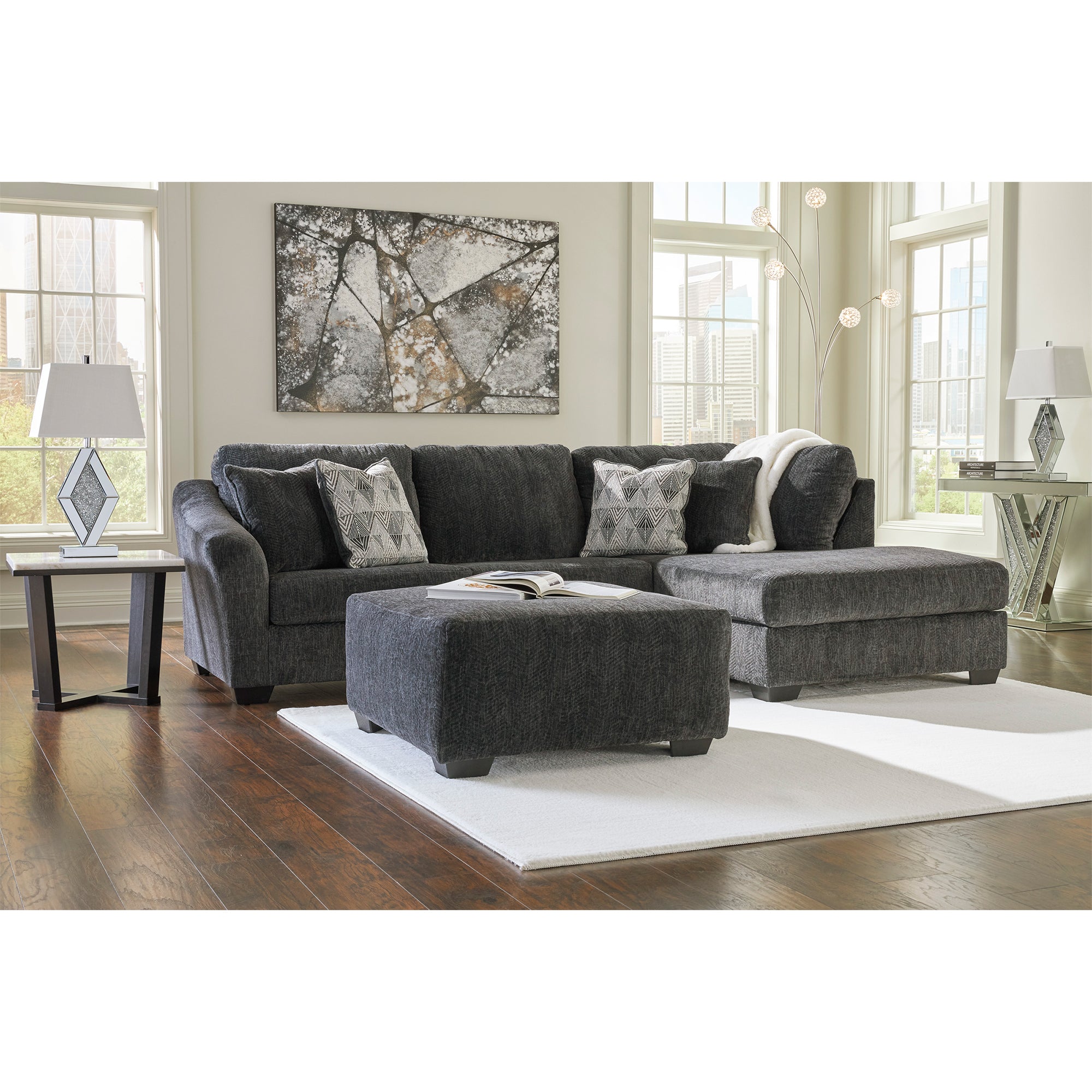 Biddeford 2-Piece Sectional with Chaise