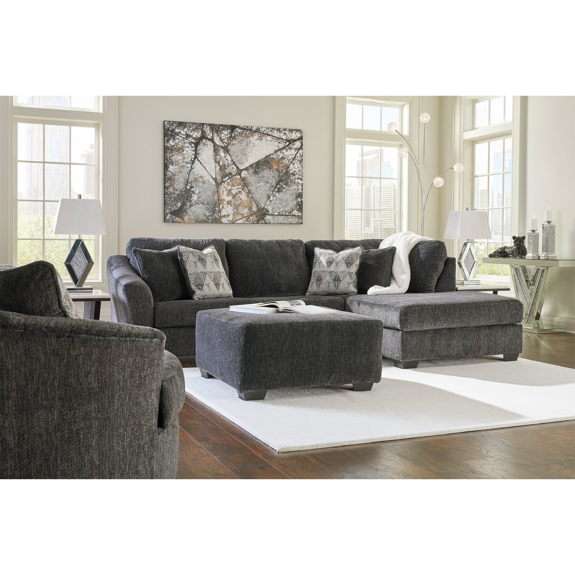 Biddeford 2-Piece Sectional with Chaise