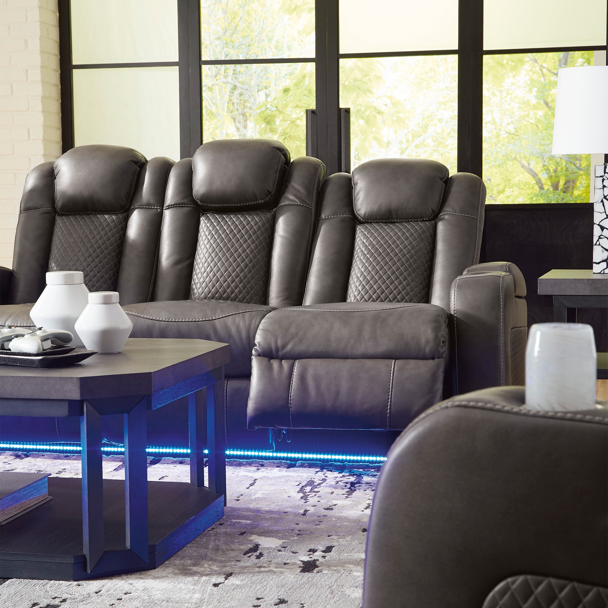 Fyne-Dyme Dual Power Reclining Sofa