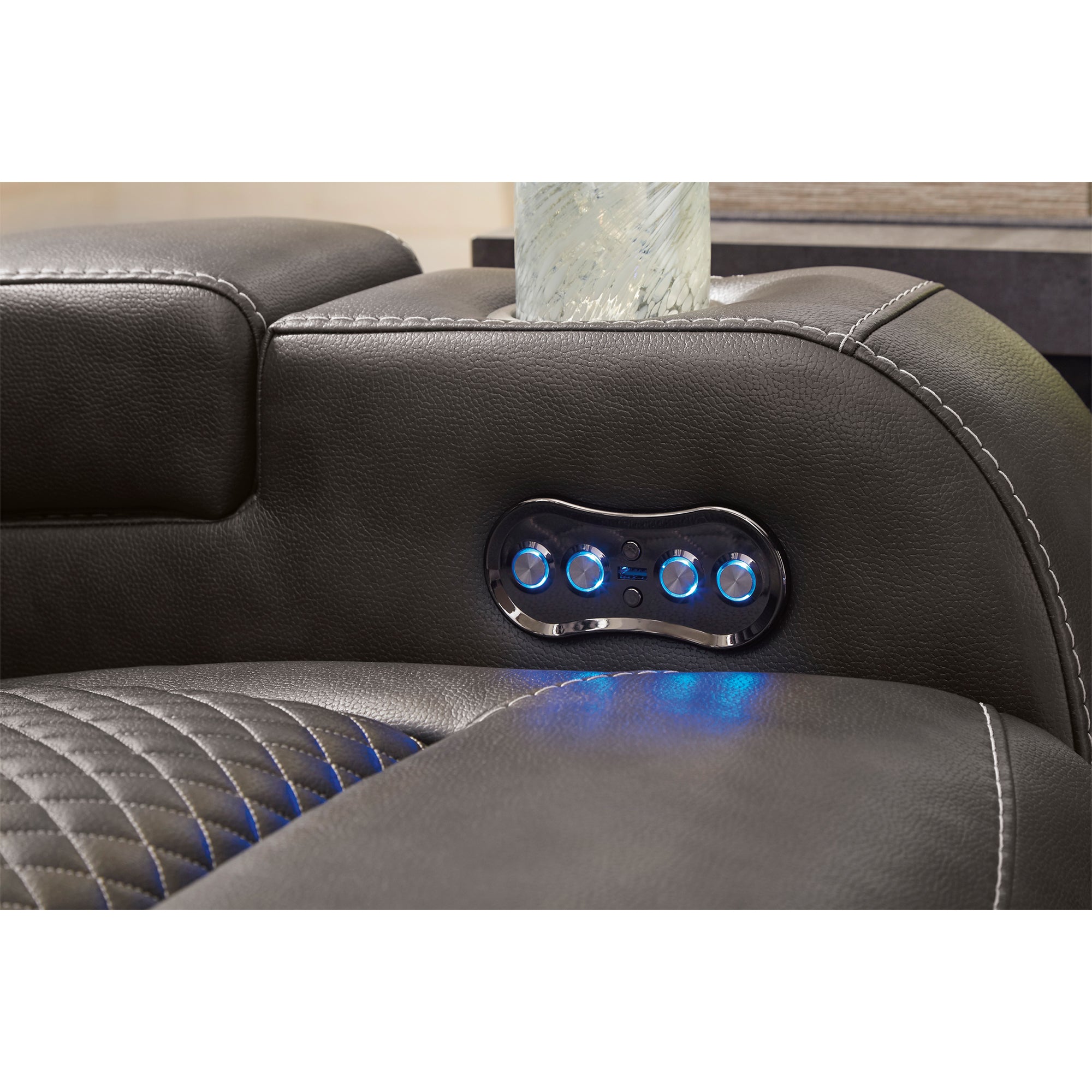 Fyne-Dyme Dual Power Reclining Sofa