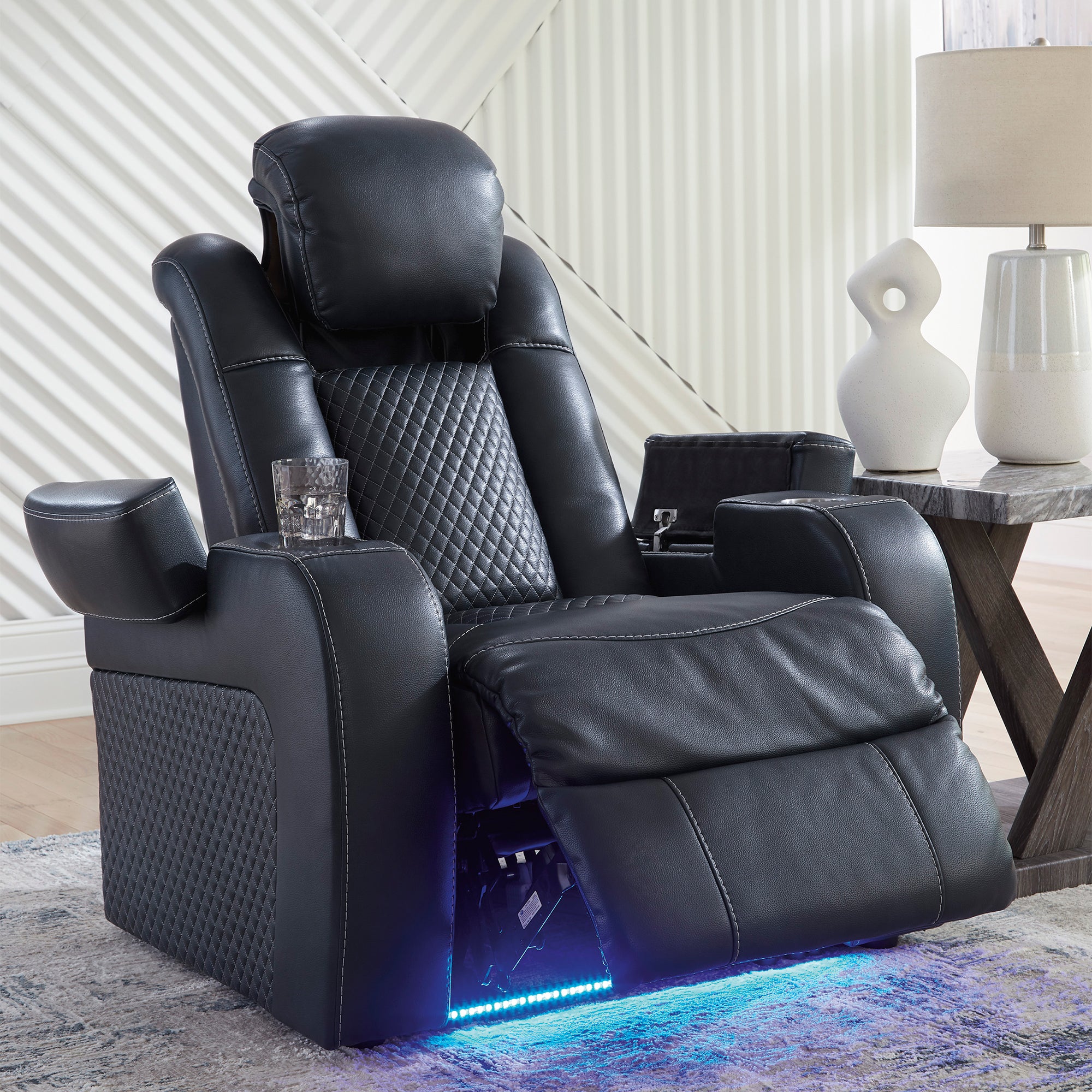 Fyne-Dyme Dual Power Recliner