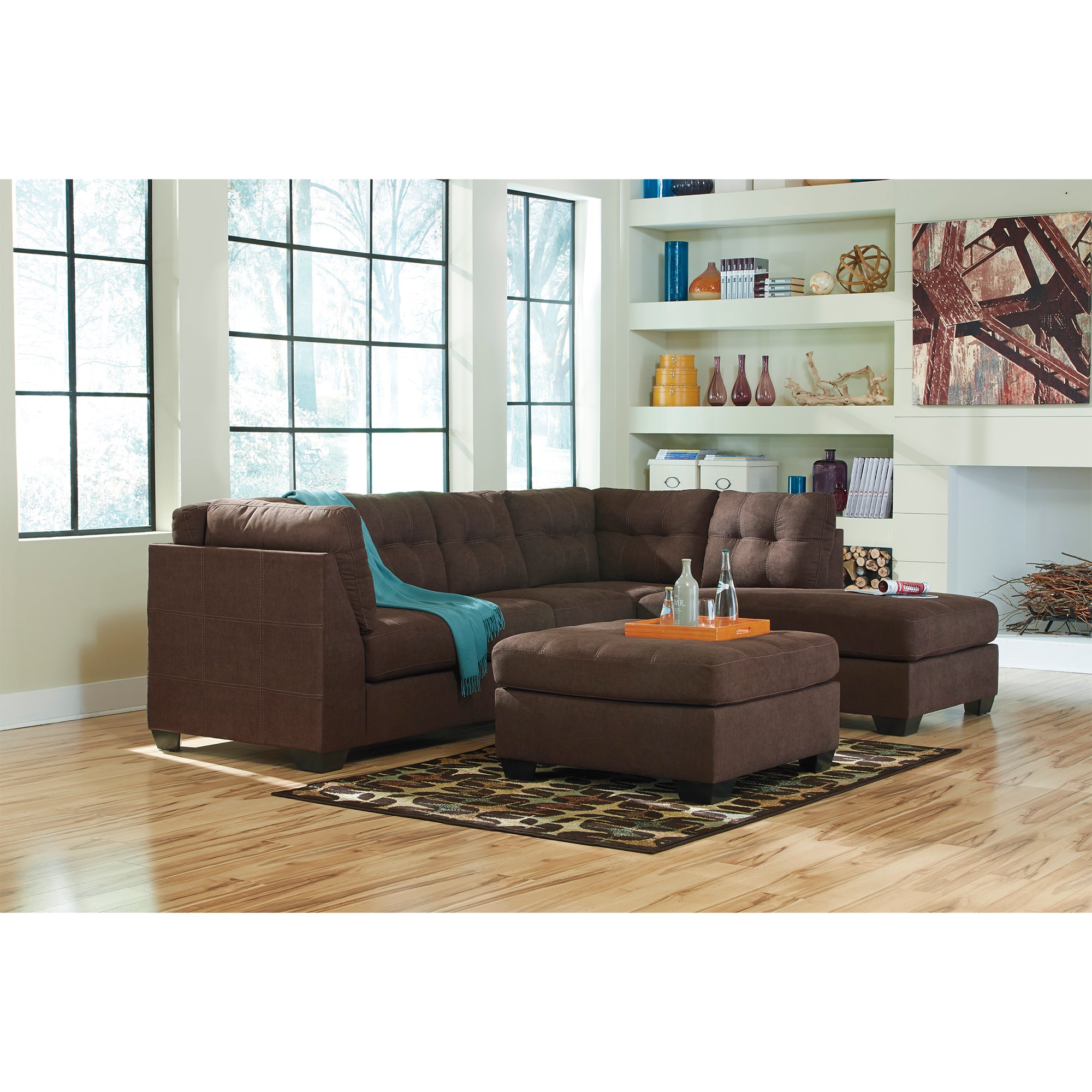 Maier 2-Piece Sectional with Chaise