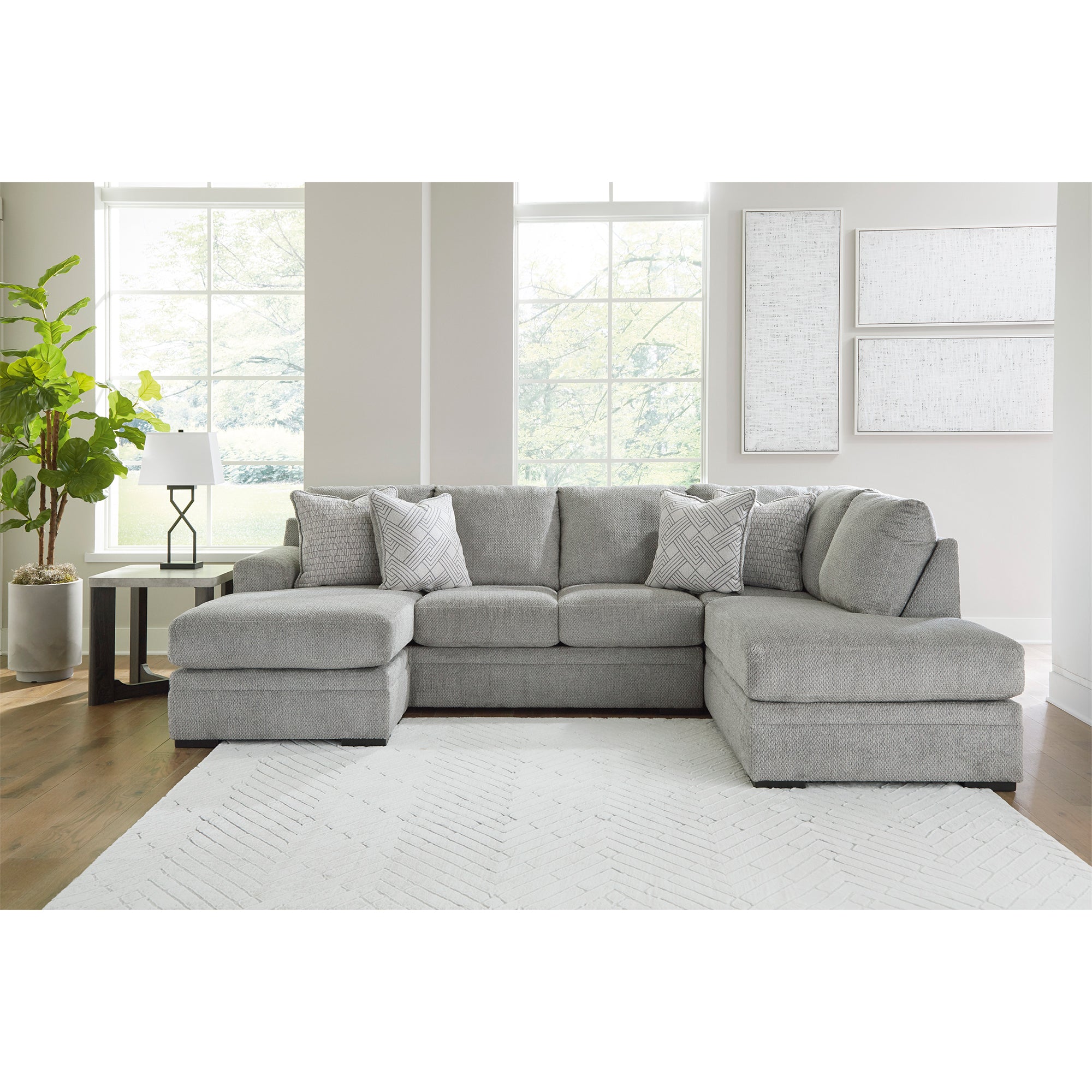 Casselbury 2-Piece Sectional with Chaise