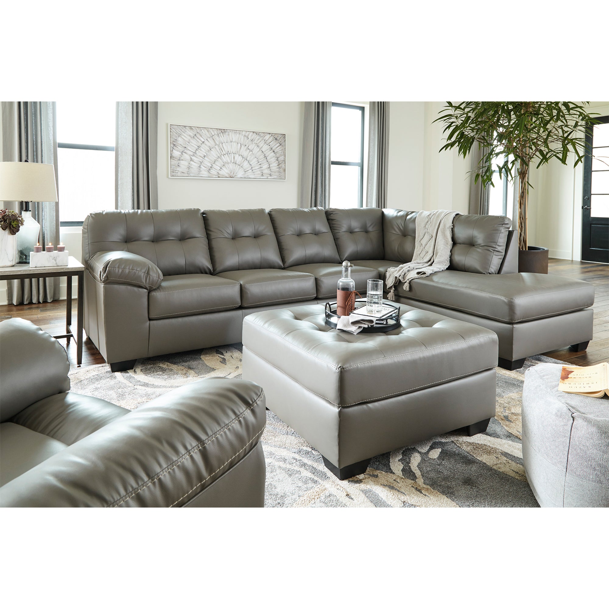 Donlen 2-Piece Sectional with Chaise