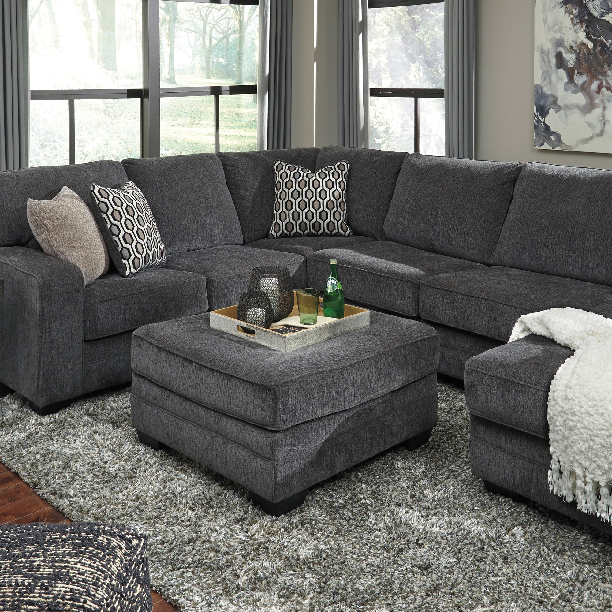 Tracling 3-Piece Sectional with Chaise