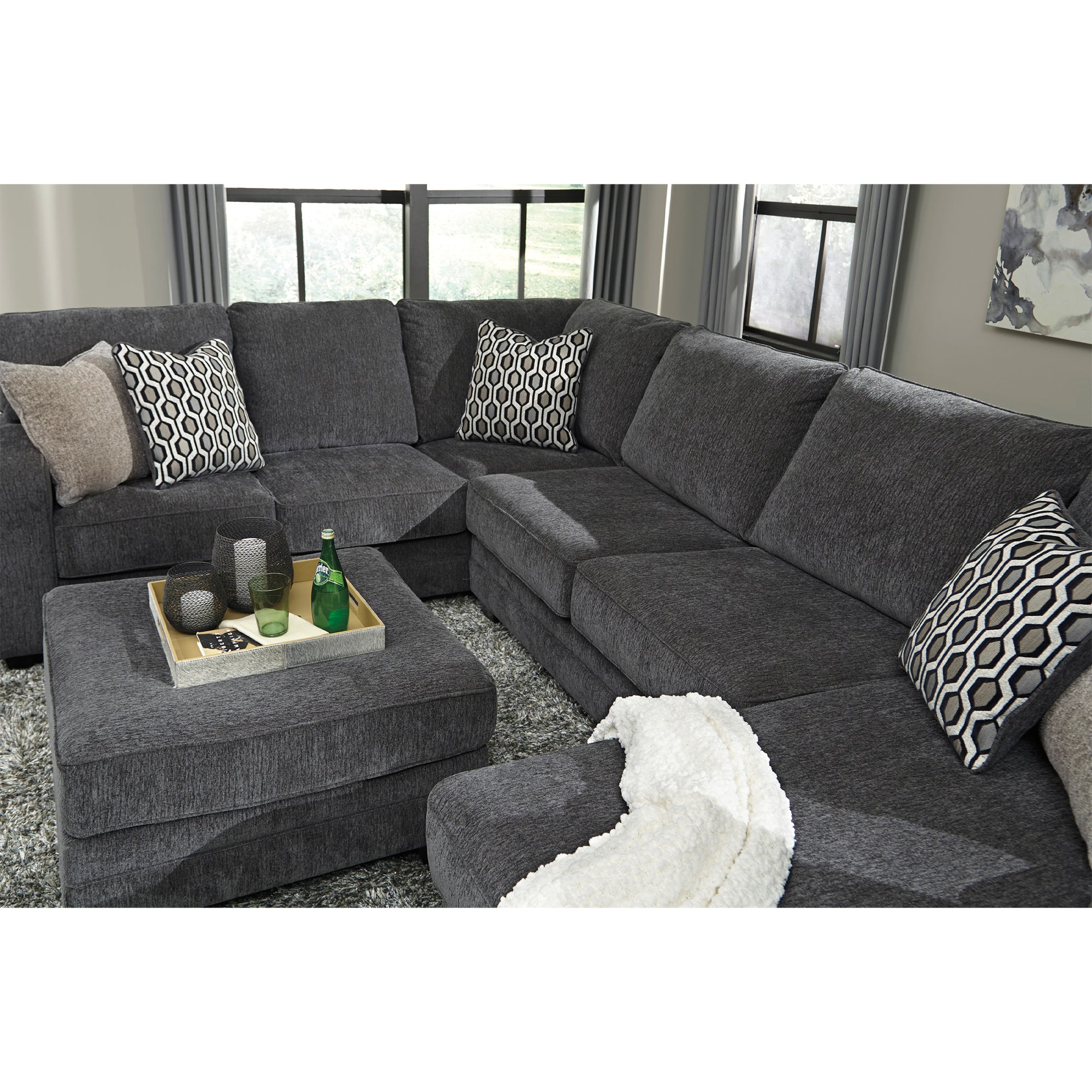 Tracling 3-Piece Sectional with Chaise