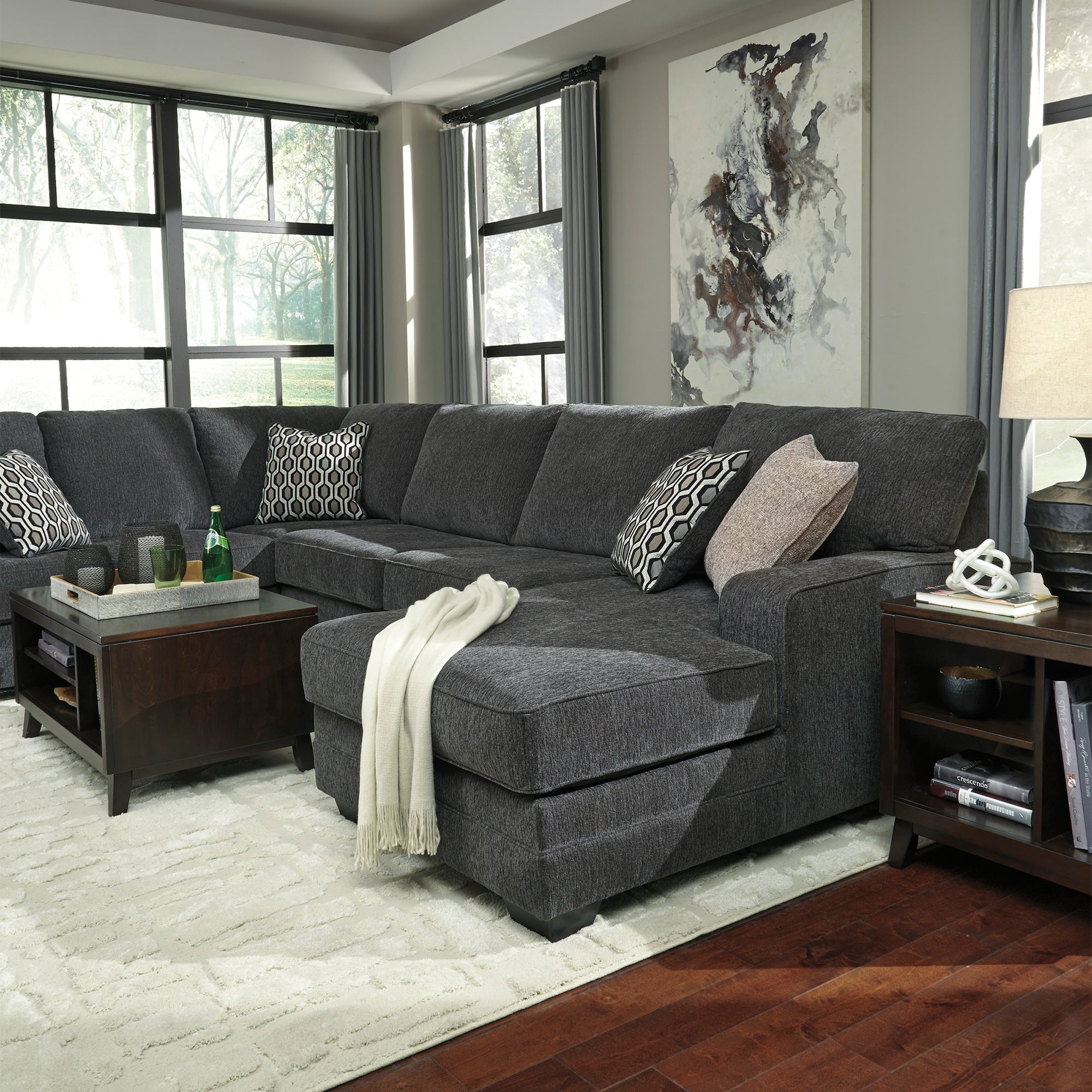 Tracling 3-Piece Sectional with Chaise