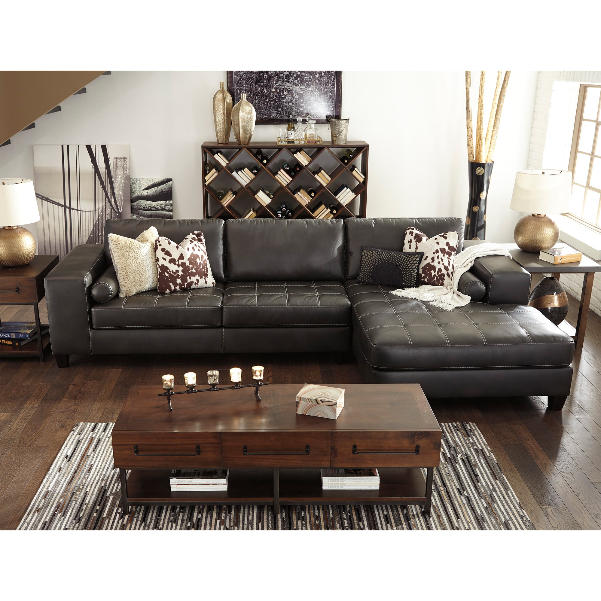 Nokomis 2-Piece Sectional with Chaise