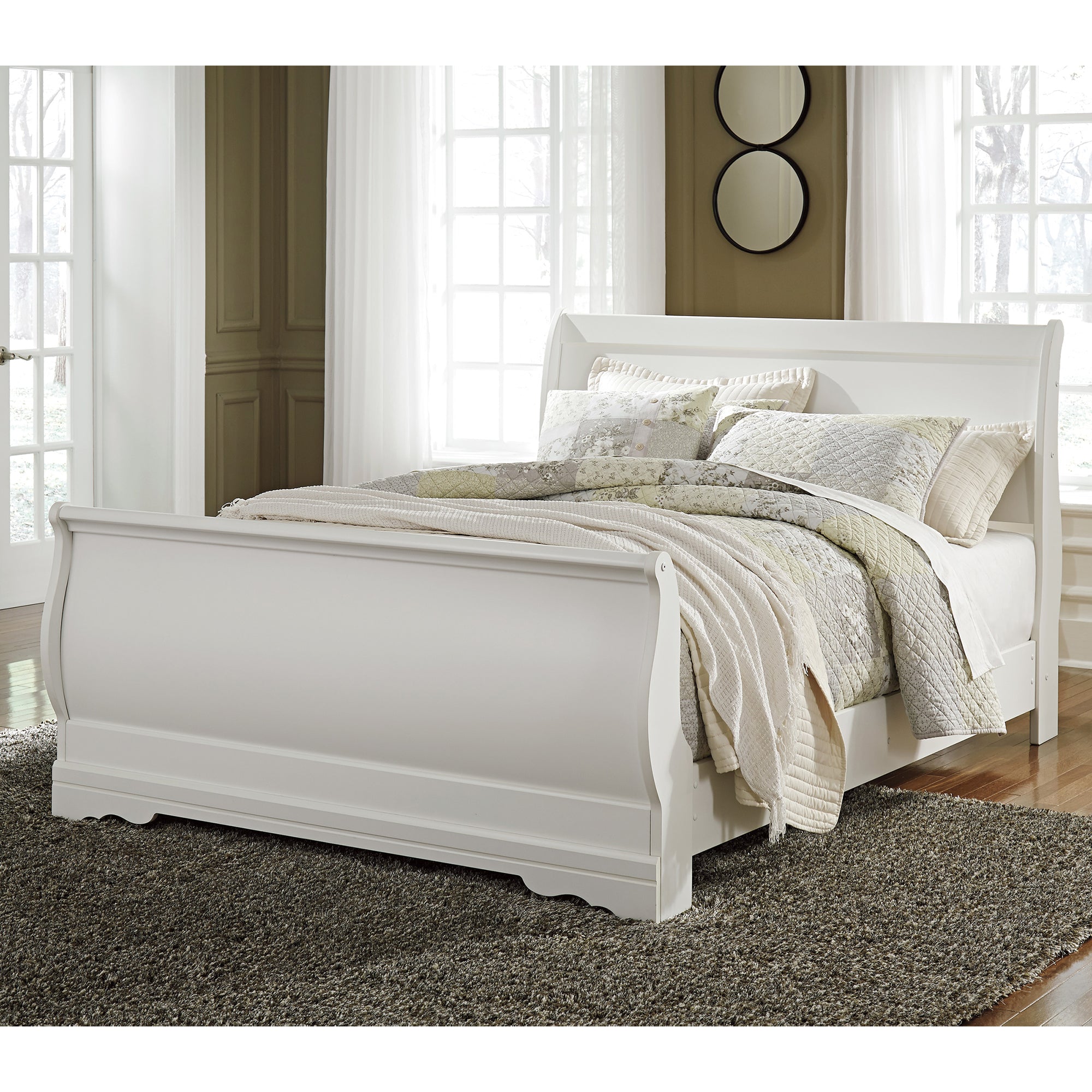 Anarasia Queen Sleigh Bed with Mirrored Dresser