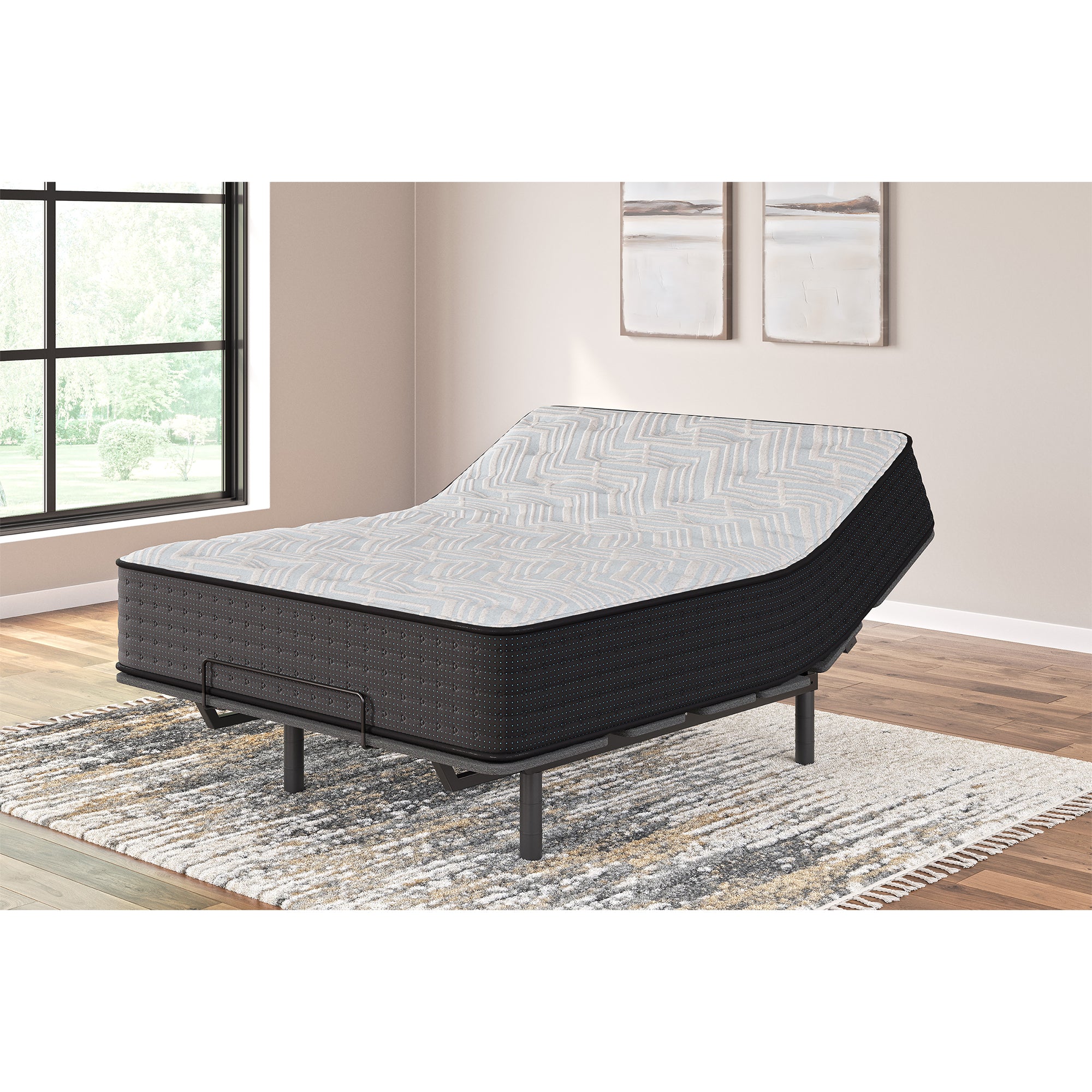 Palisades Plush 14 Inch Queen Mattress