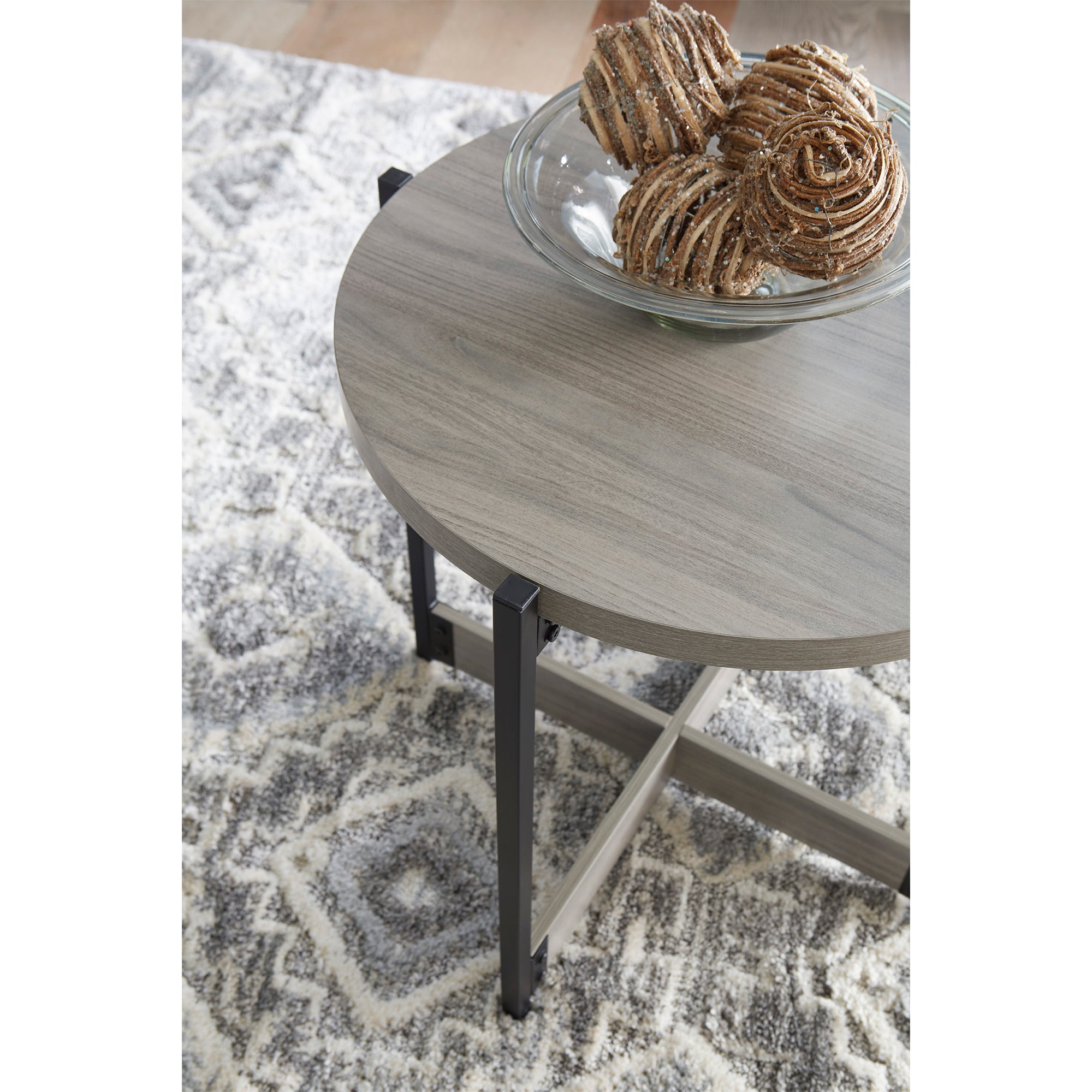 Nevilyn Occasional Table (Set of 3)