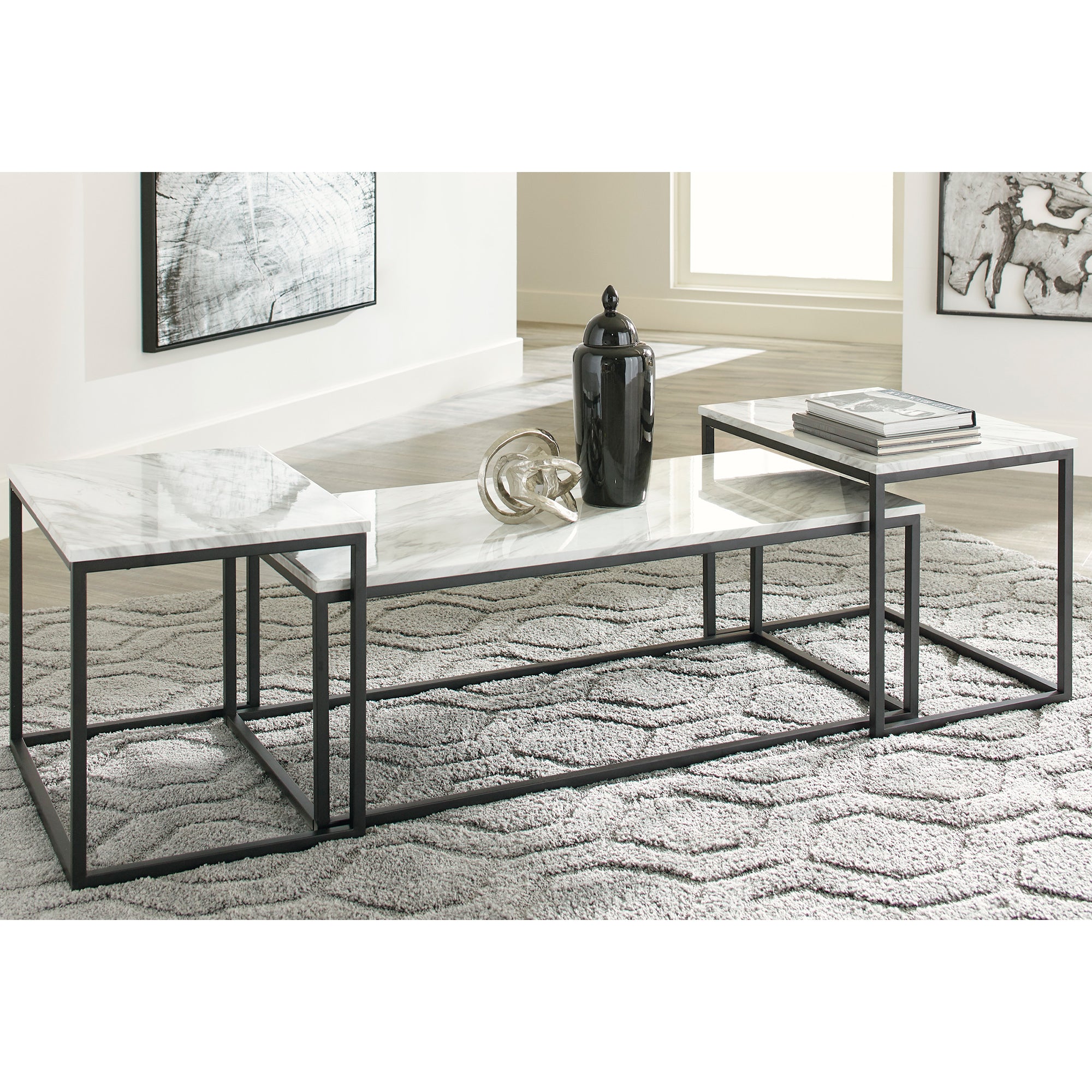 Donnesta Table (Set of 3)