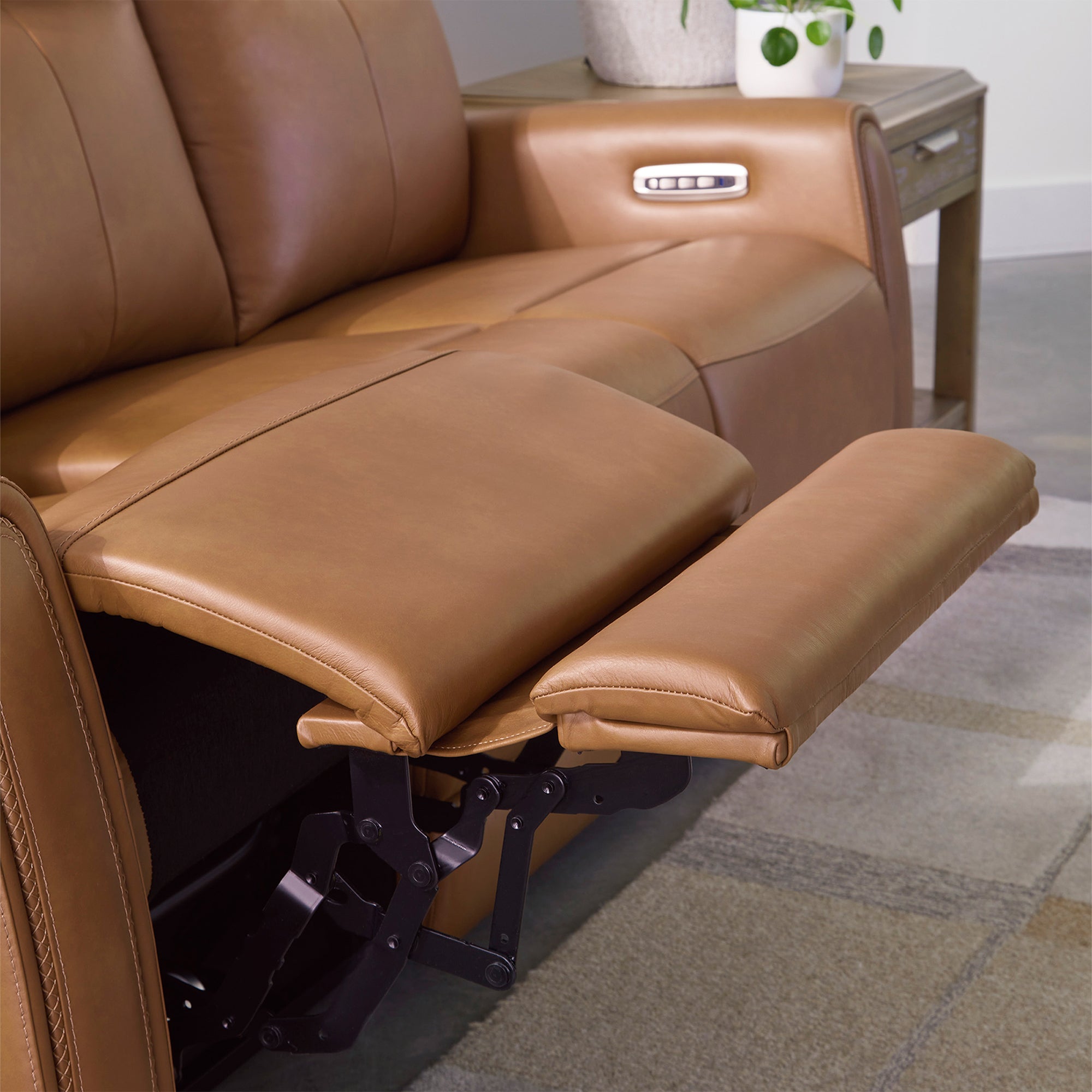 Tryanny Triple Power Leather Recliner