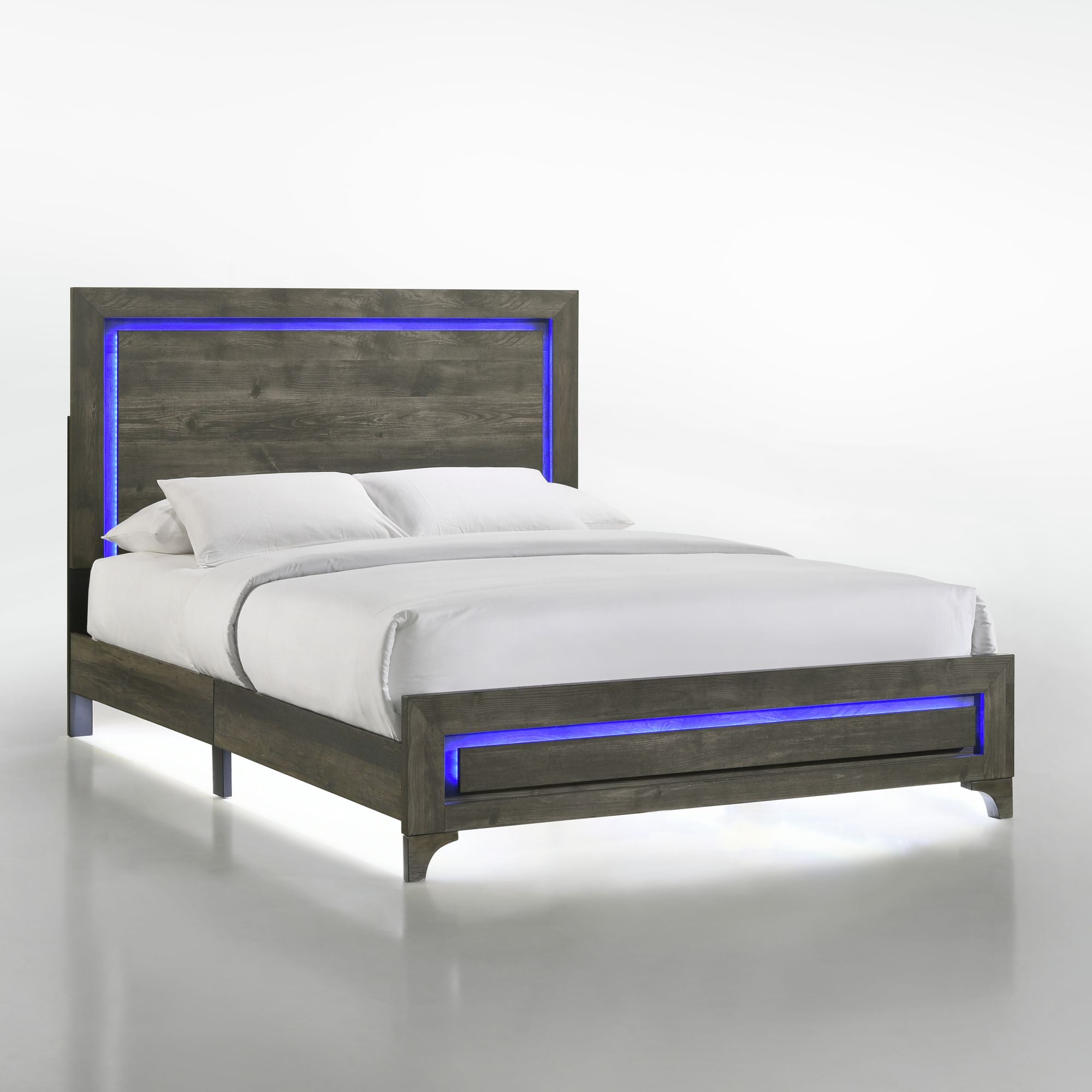 Zendaya Queen Panel Bed with Mirrored Dresser