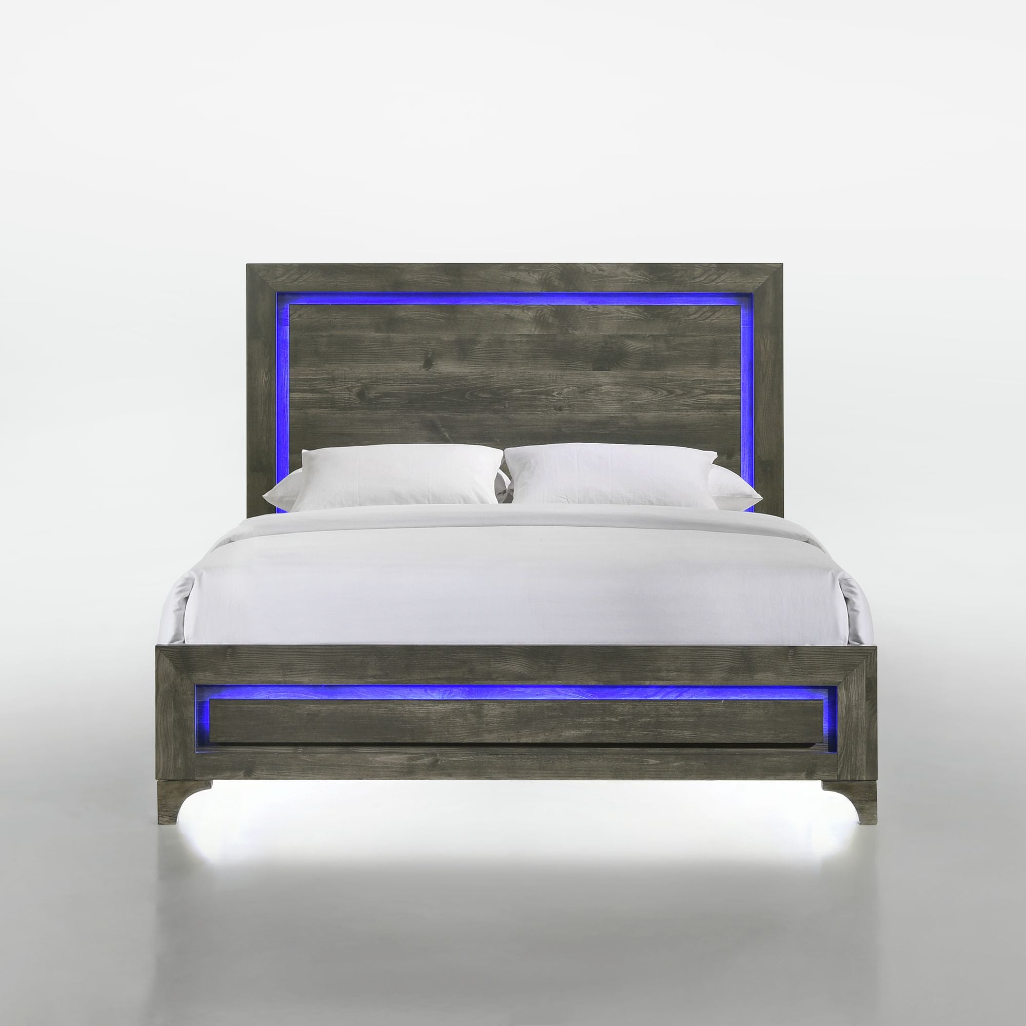 Zendaya Queen Panel Bed with Mirrored Dresser