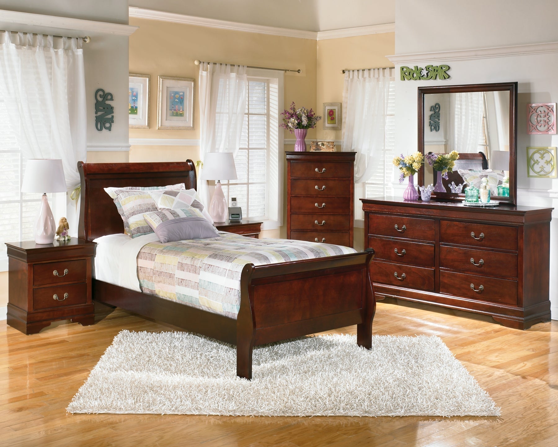 Alisdair Twin Sleigh Bed