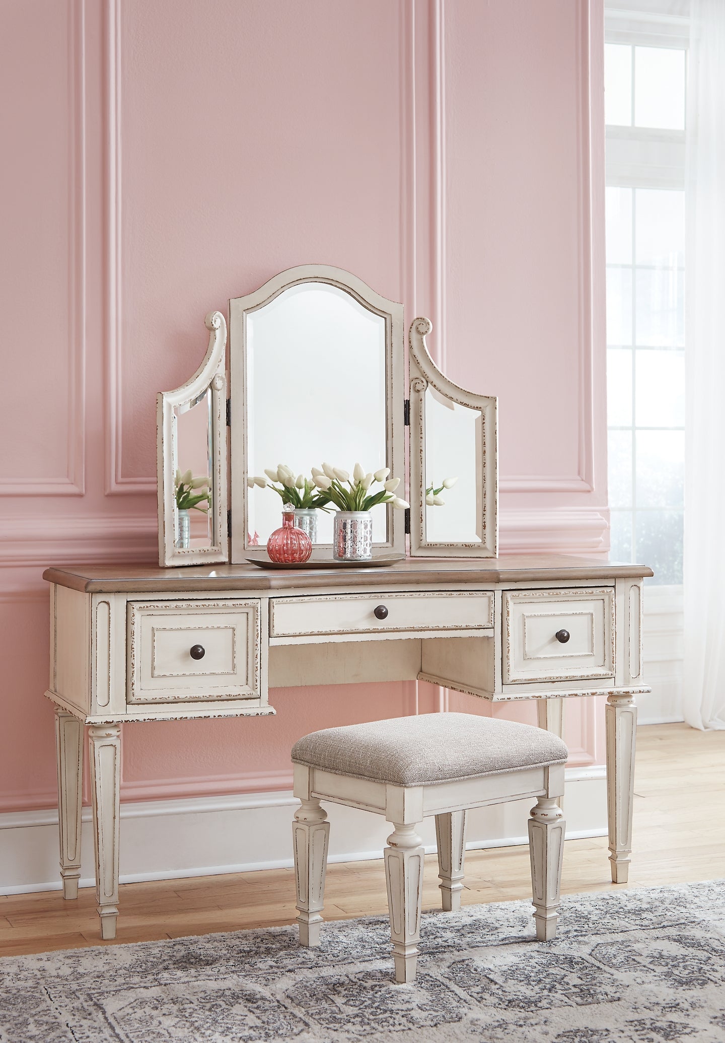 Realyn Vanity (Set of 3)