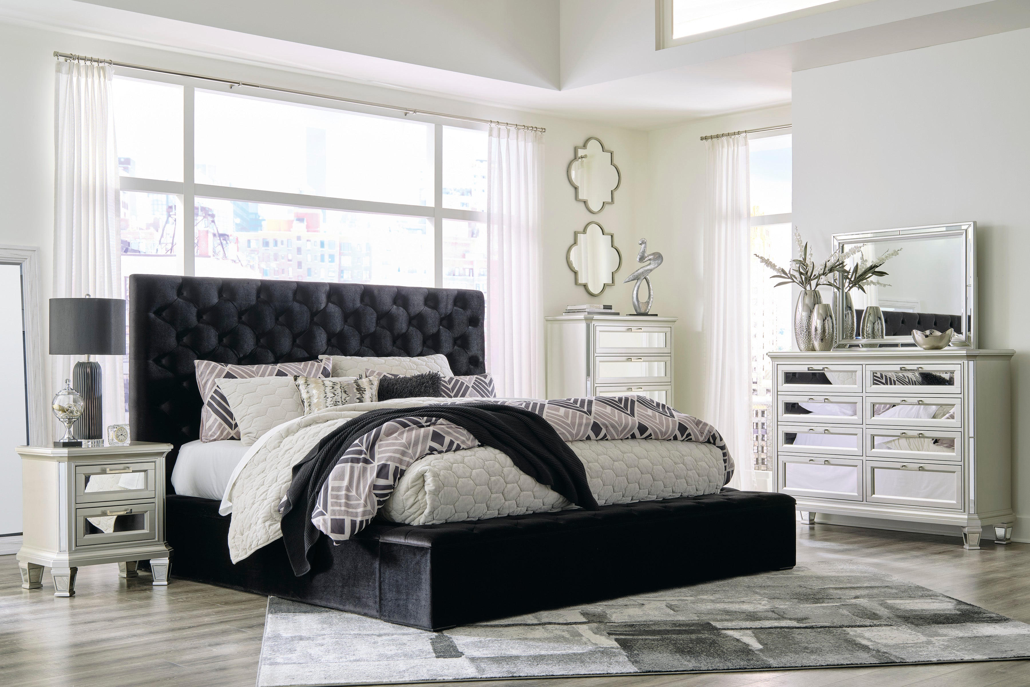 Lindenfield King Upholstered Bed with Storage