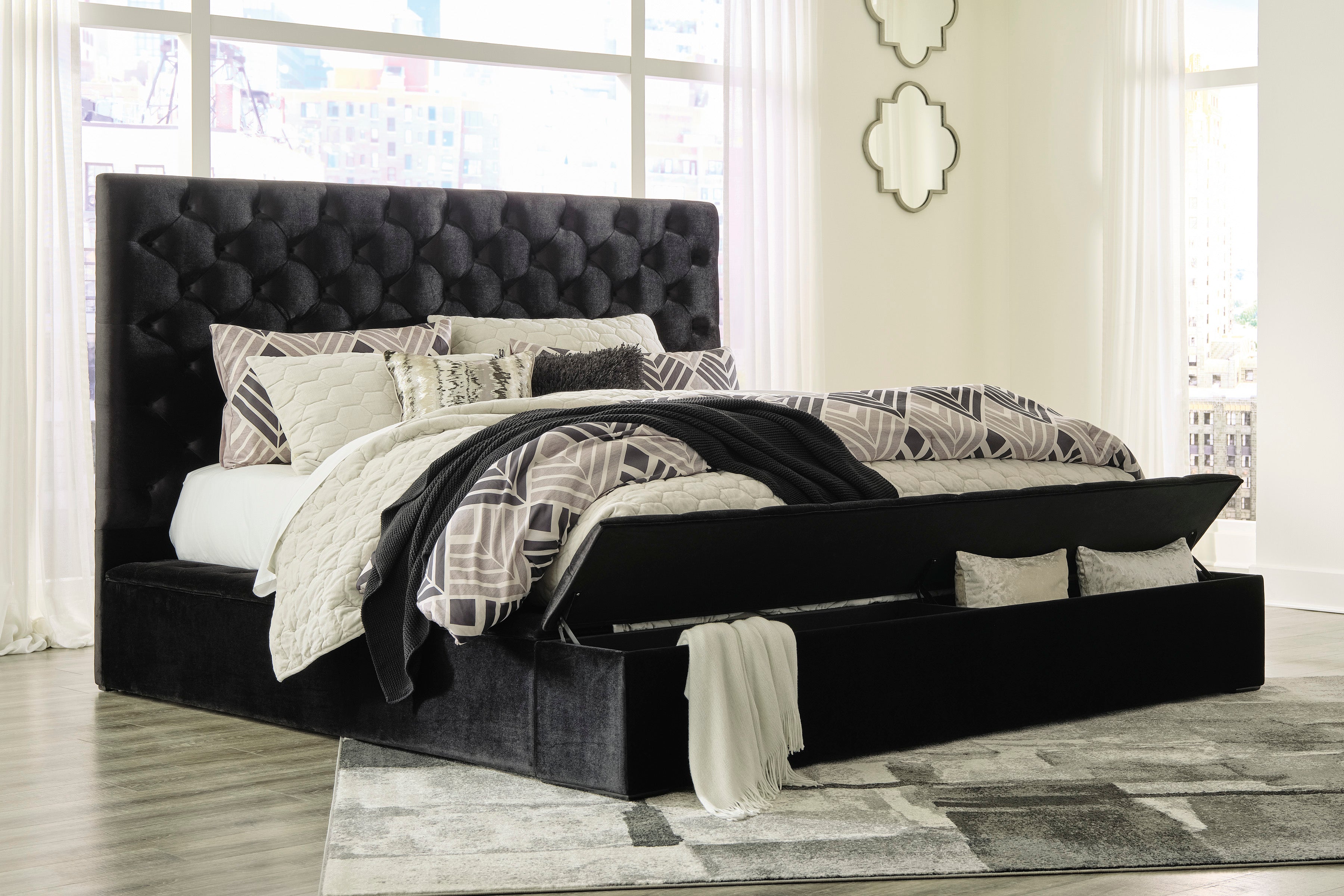 Lindenfield King Upholstered Bed with Storage