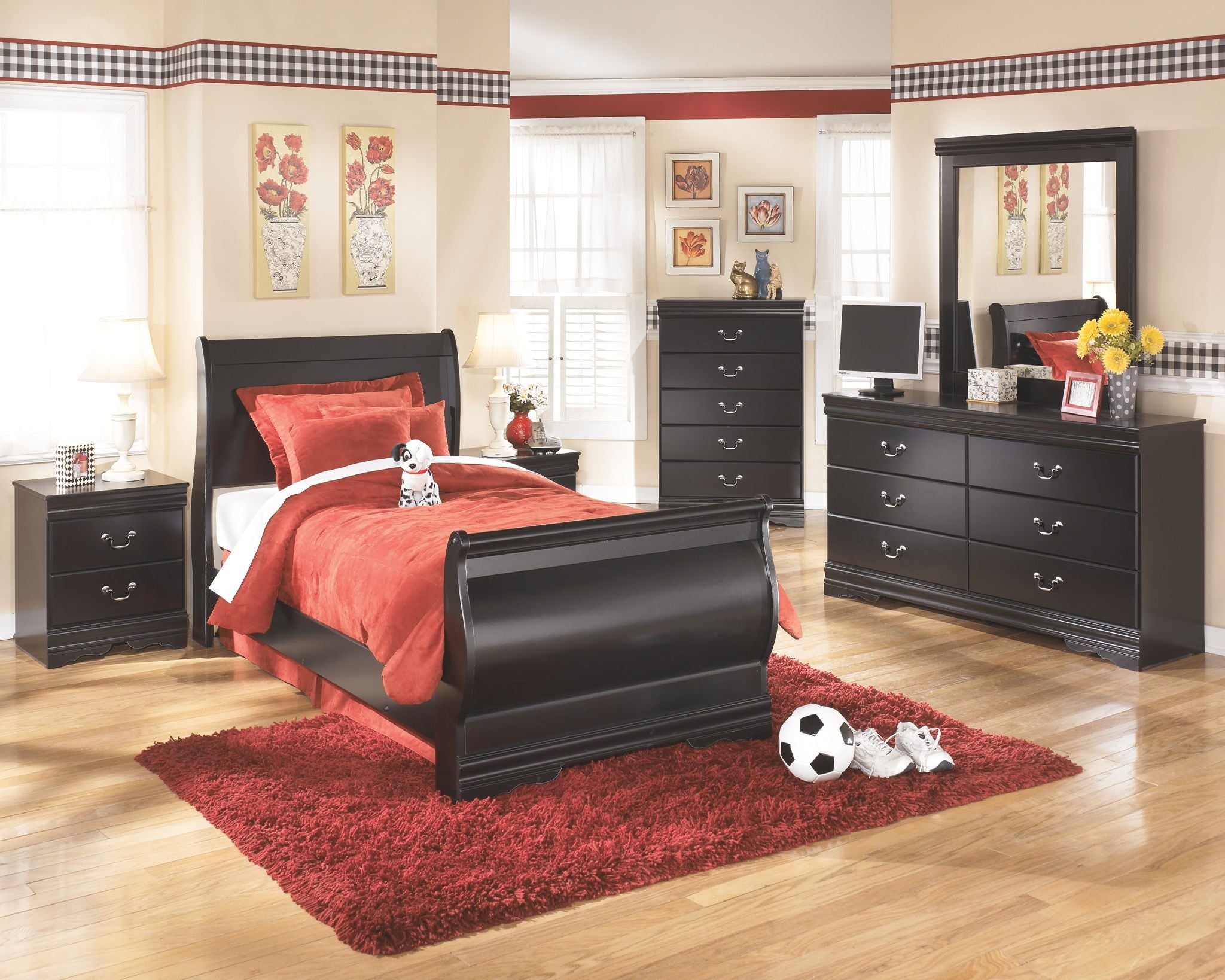 Huey Vineyard 6 Drawer Dresser