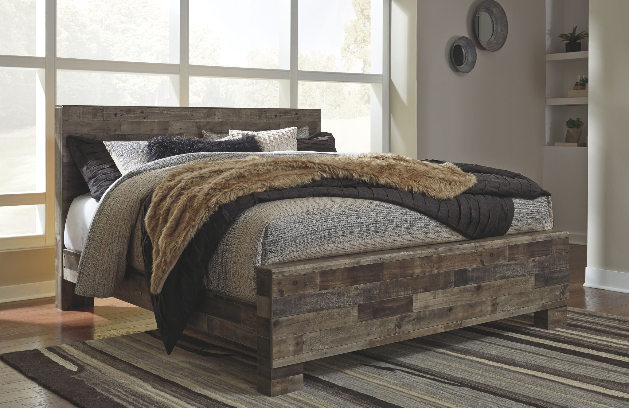 Derekson King Panel Bed