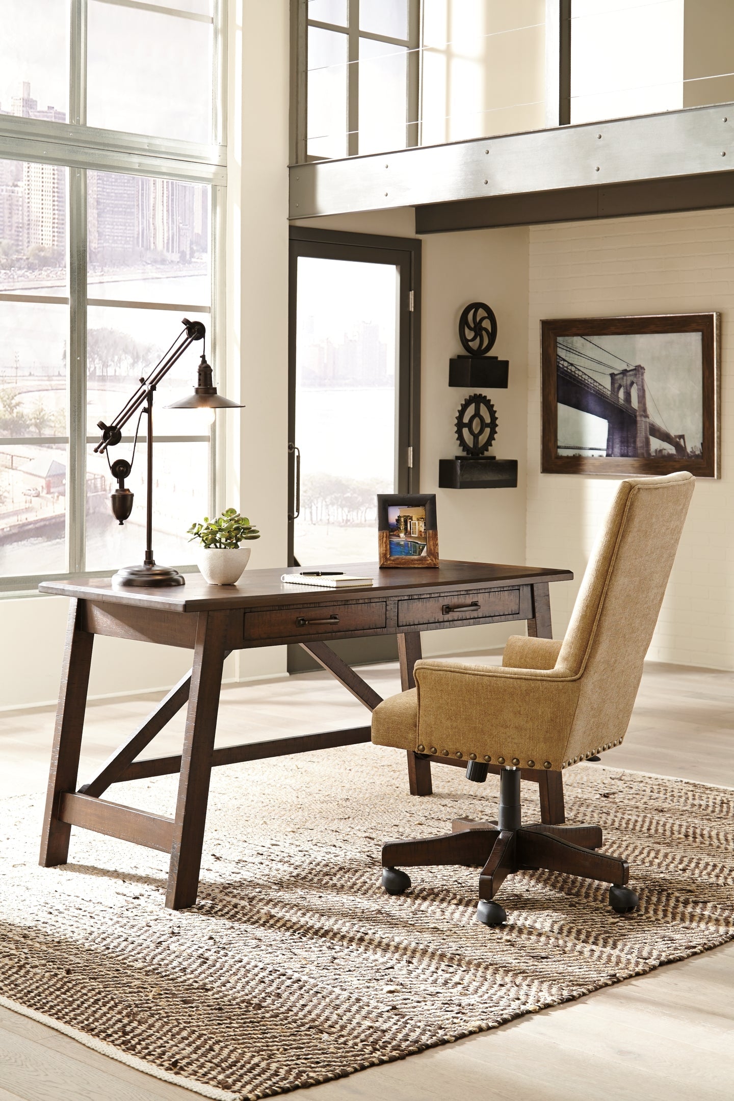 Baldridge UPH Swivel Desk Chair