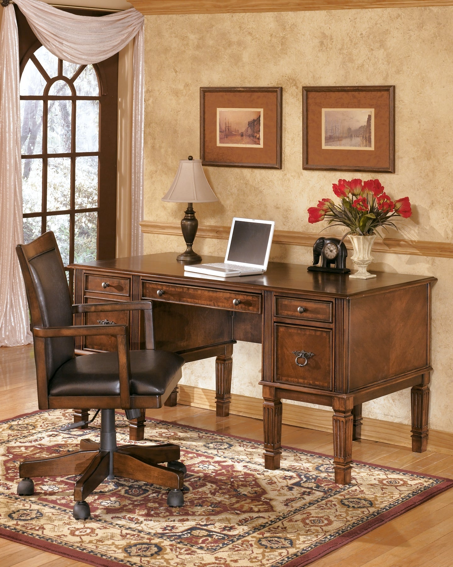 Hamlyn Home Office Storage Leg Desk