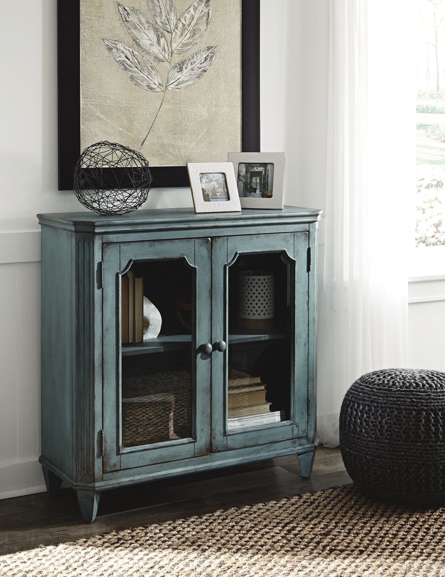 Mirimyn Accent Cabinet