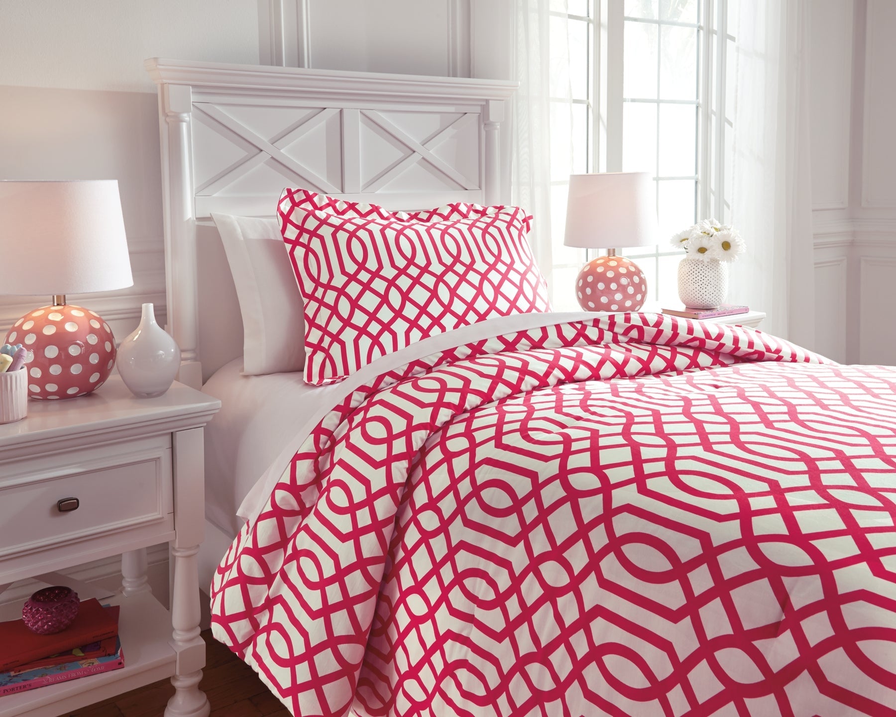 Loomis Twin Comforter Set