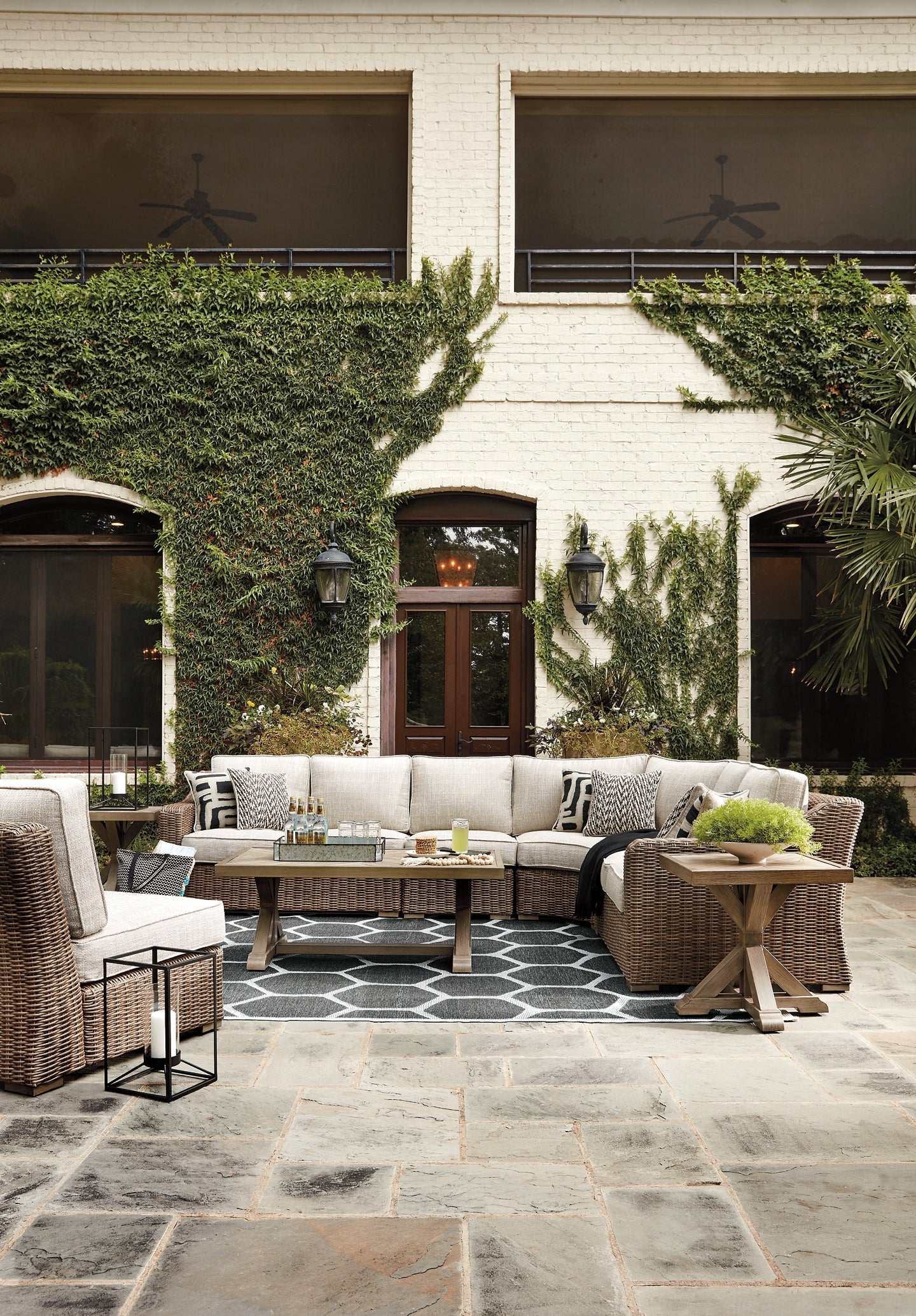 Beachcroft 5-Piece Outdoor Seating Set