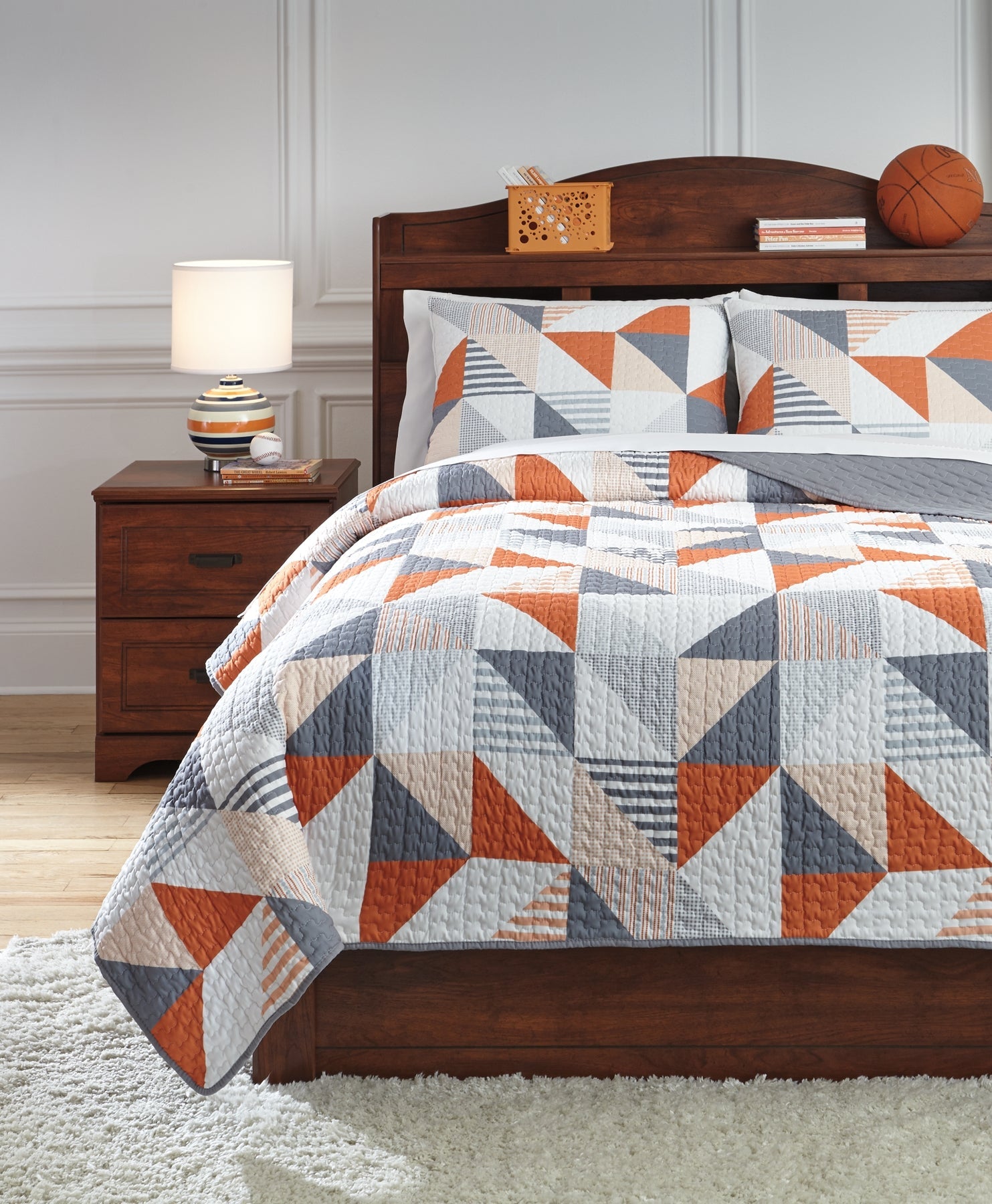 Layne Full Coverlet Set