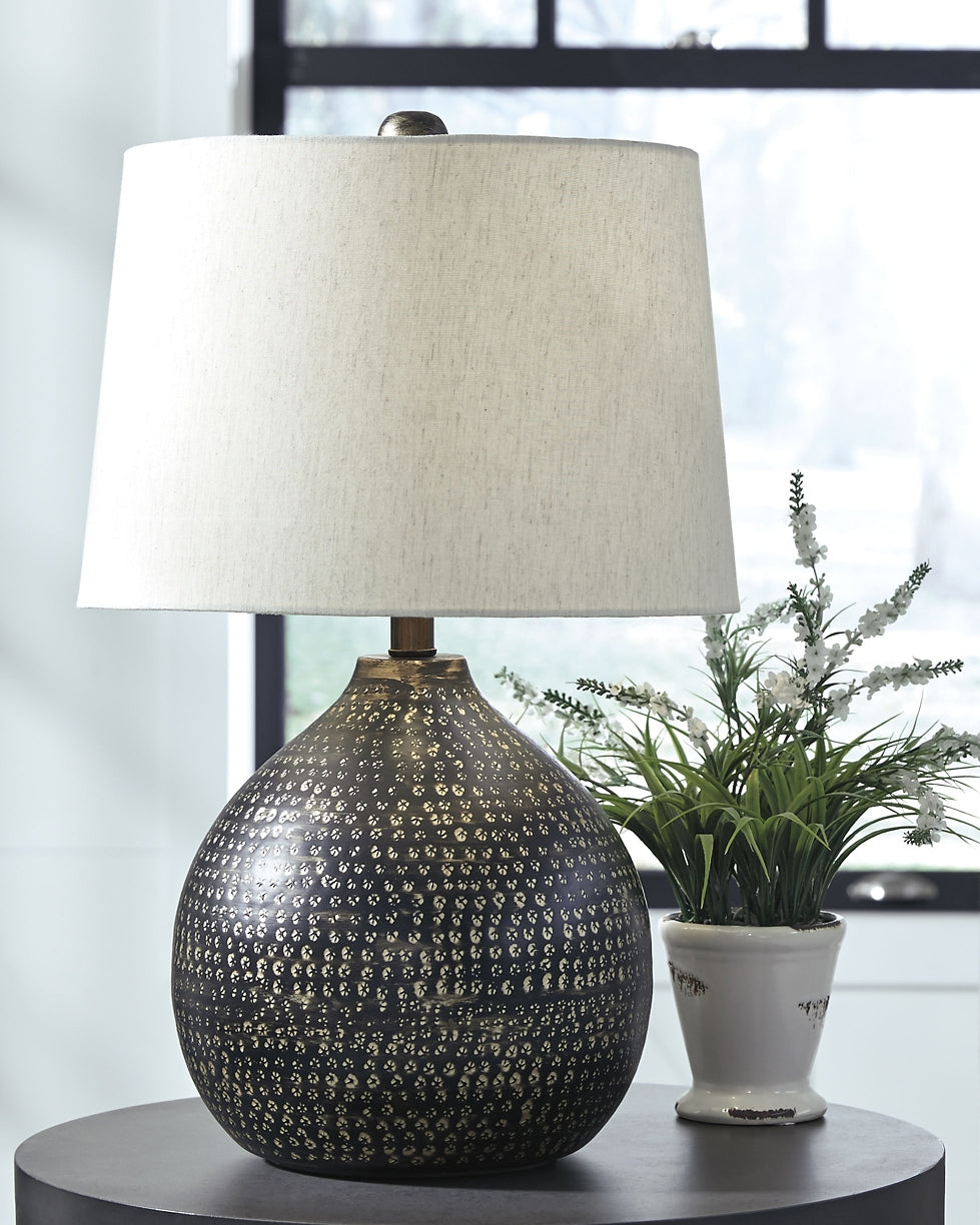 Maire Metal Table Lamp