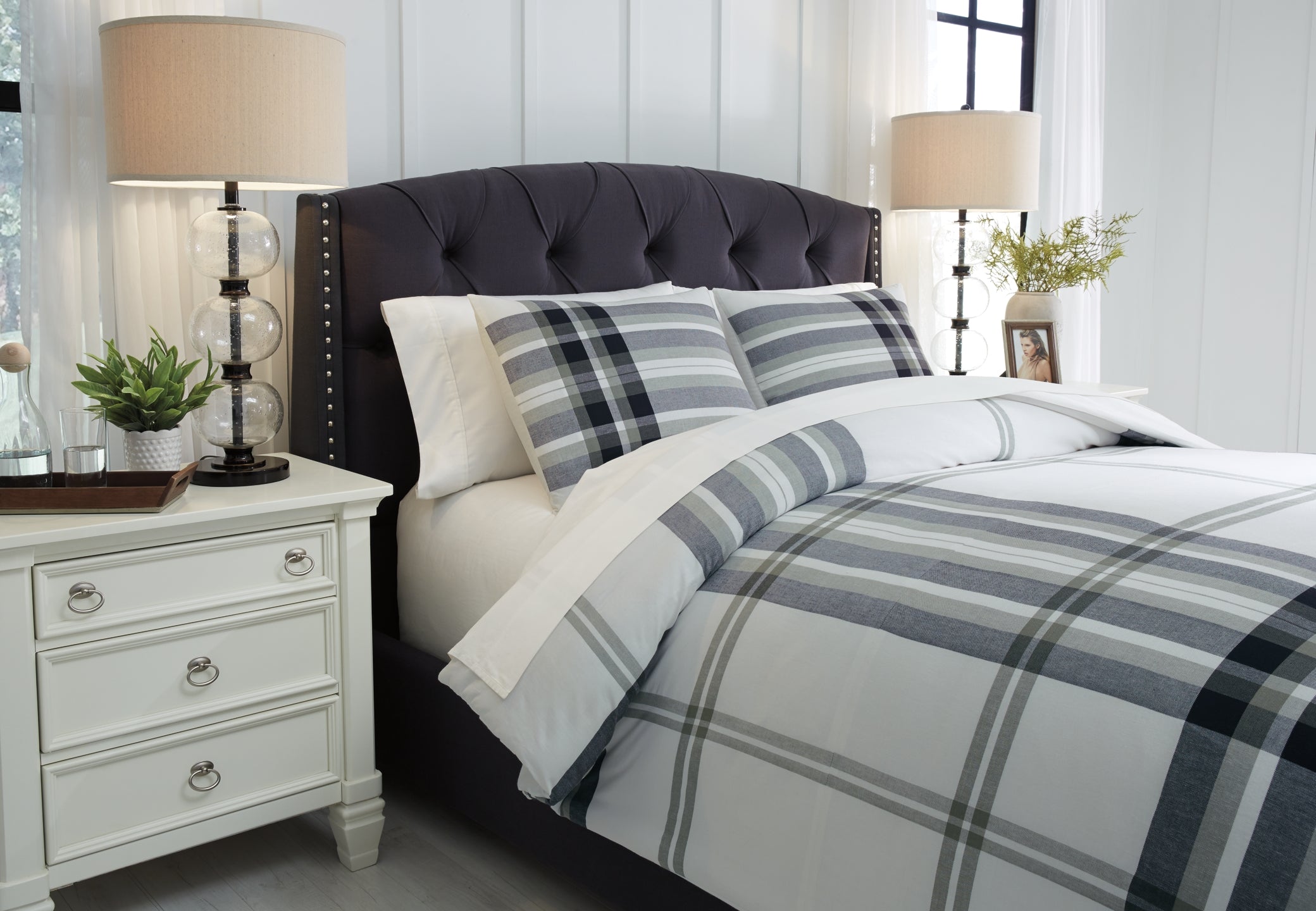 Stayner Queen Comforter Set