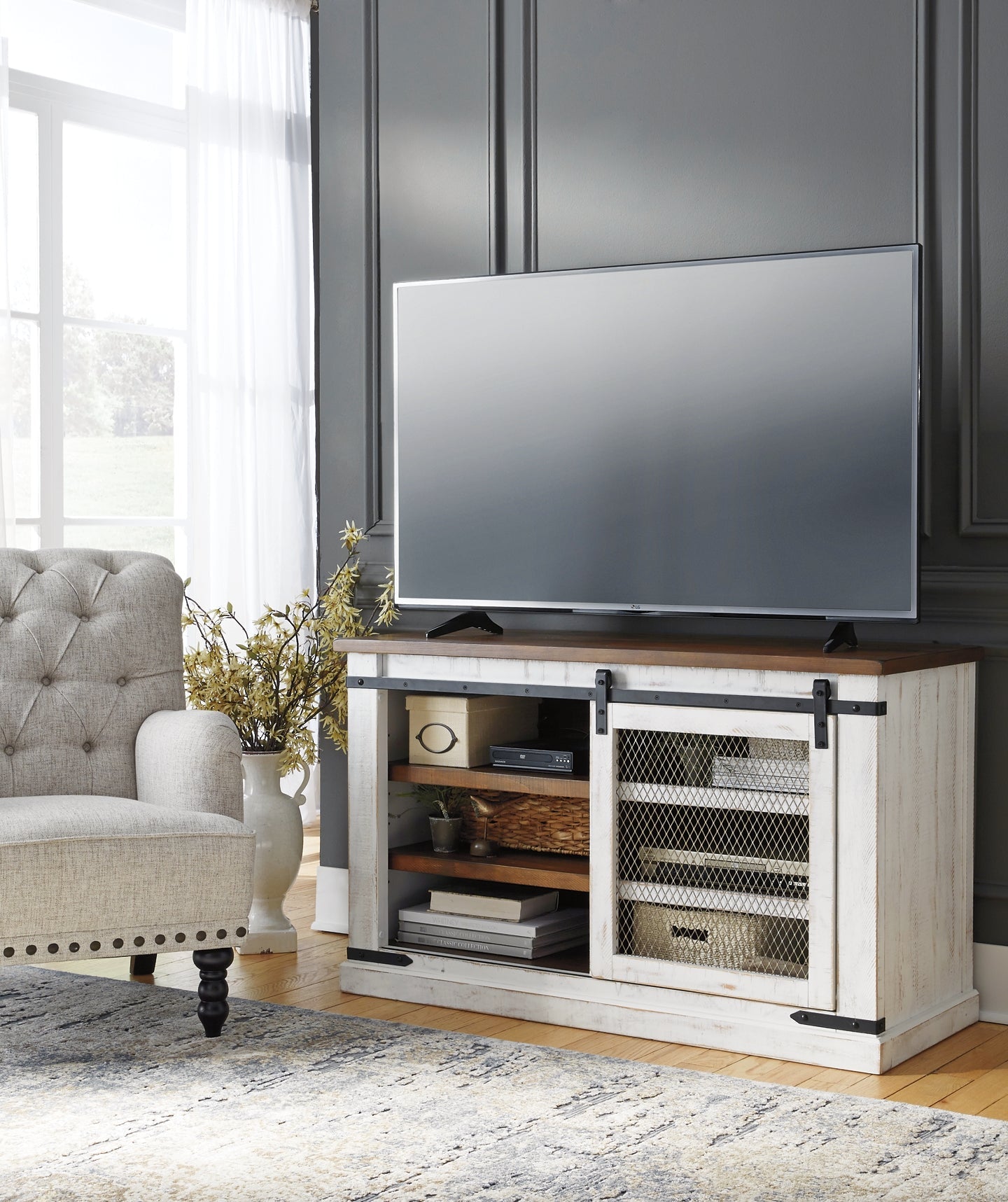 Wystfield Medium TV Stand