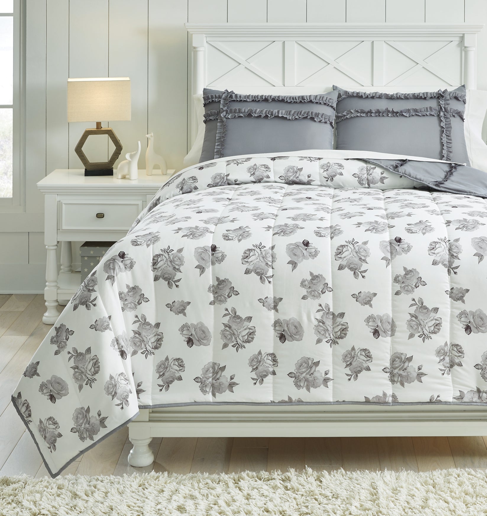 Meghdad Twin Comforter Set