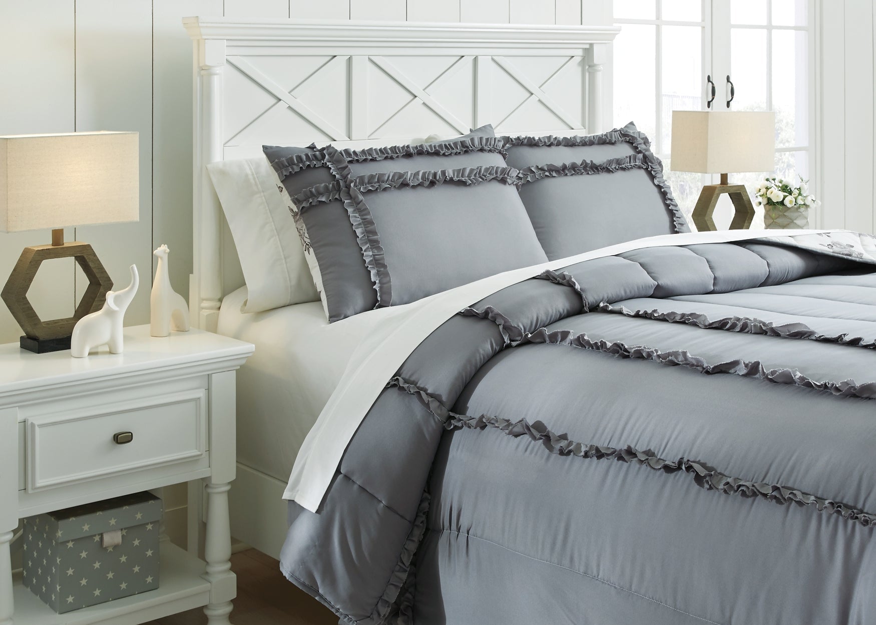 Meghdad Twin Comforter Set