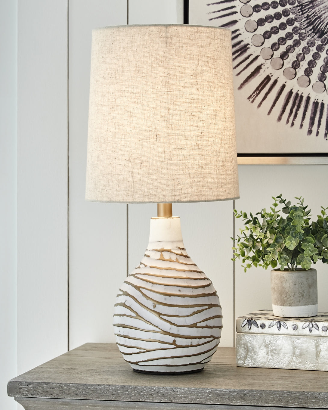 Aleela Metal Table Lamp