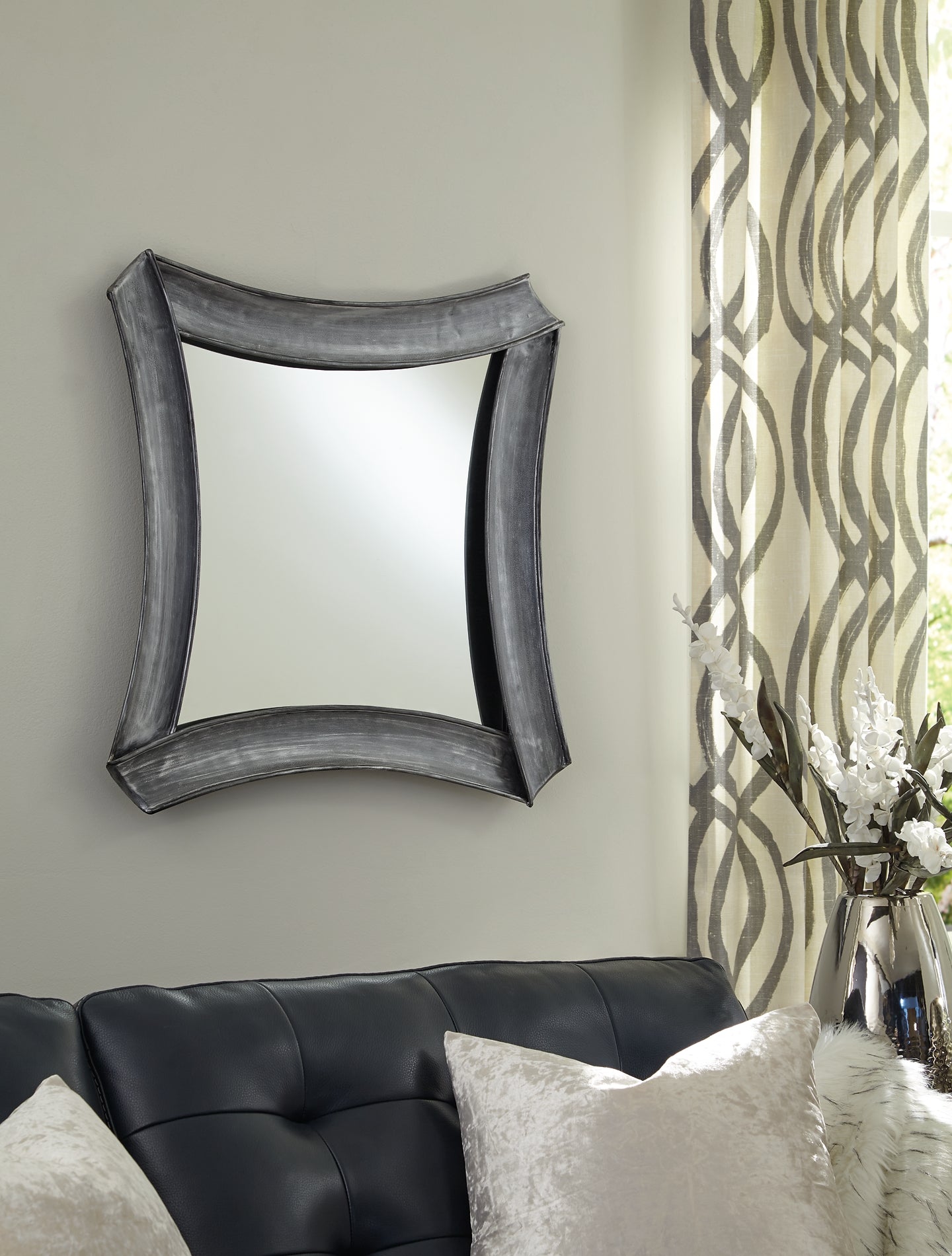 Posie Accent Mirror