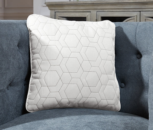 Laranae Pillow