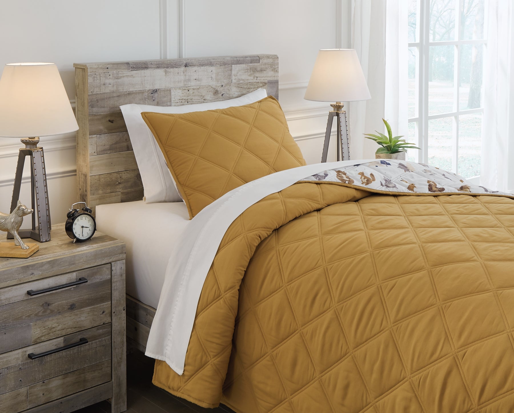 Cooperlen Twin Quilt Set