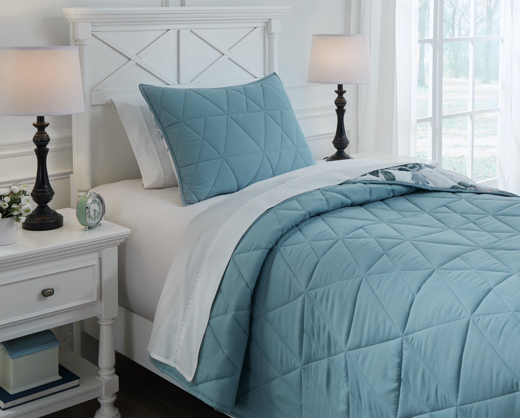 Kiandra Twin Quilt Set