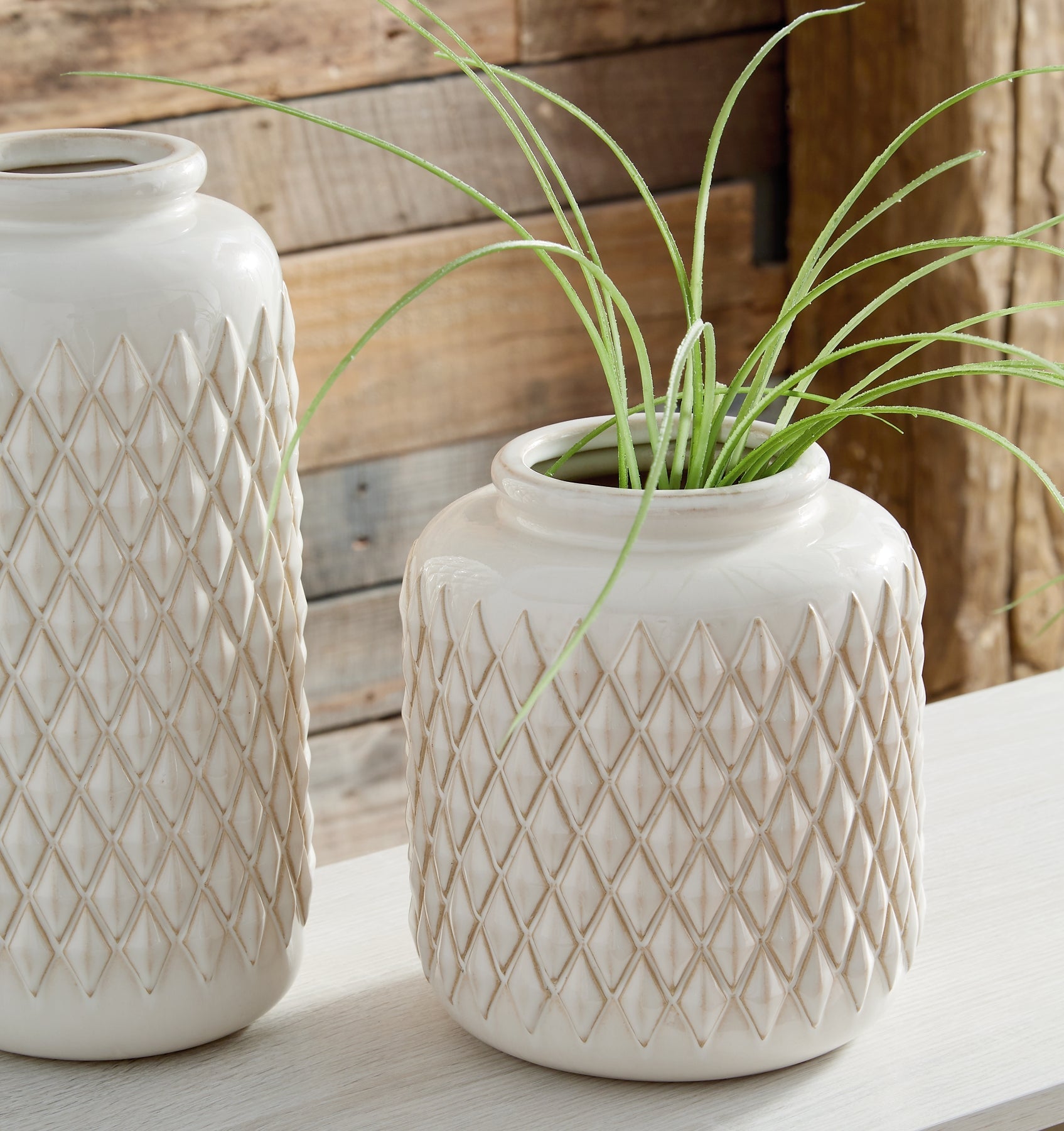 Edwinna Vase Set (2/CN)