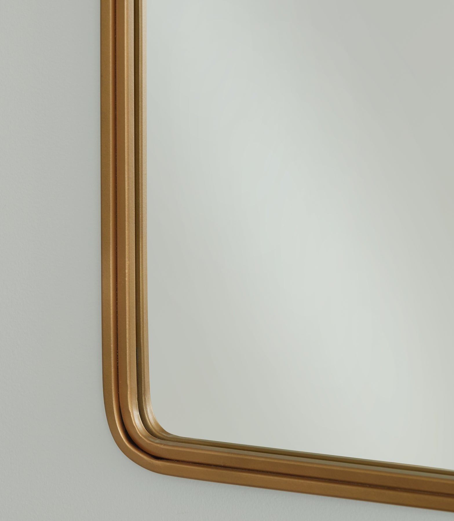 Brocky Accent Mirror